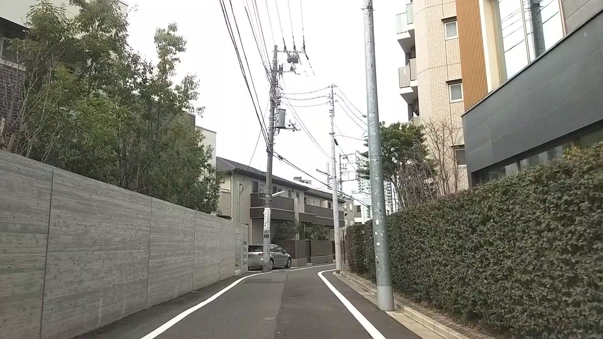 Street view near Gate Hill Tokyo, Higashigotanda — © drivephotograph (CC BY-SA · Mapillary)