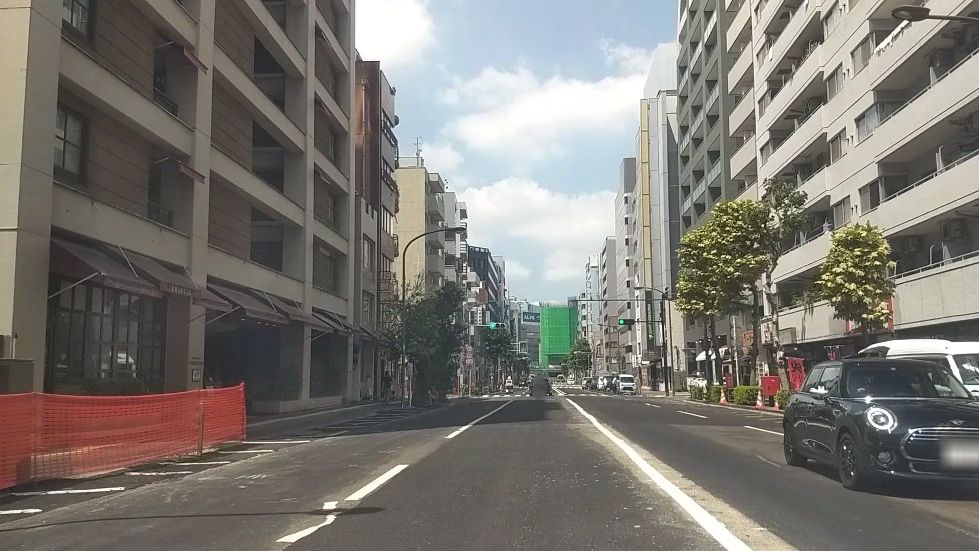 Street view near ホテルマイステイズ五反田, Higashigotanda — © drivephotograph (CC BY-SA · Mapillary)