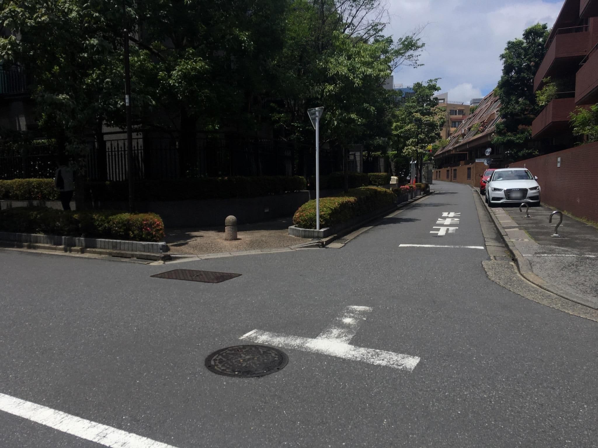 Street view near ホテルアジア会館, Akasaka — © musashino5 (CC BY-SA · Mapillary)