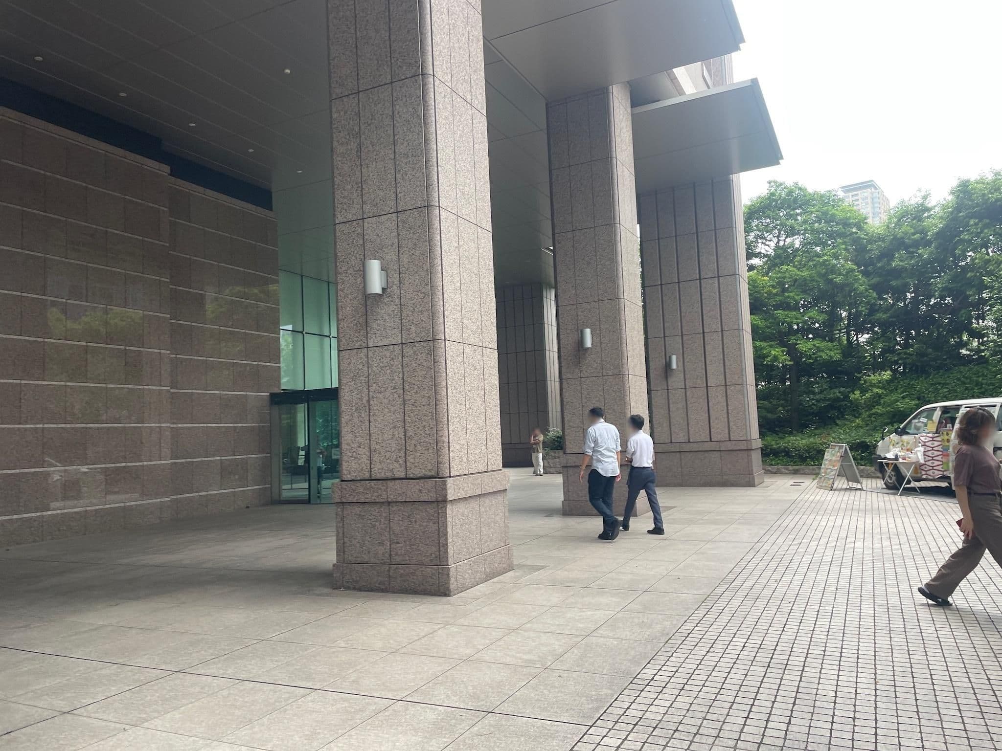 Street view near 赤坂　ビー　　, Akasaka — © musashino5 (CC BY-SA · Mapillary)