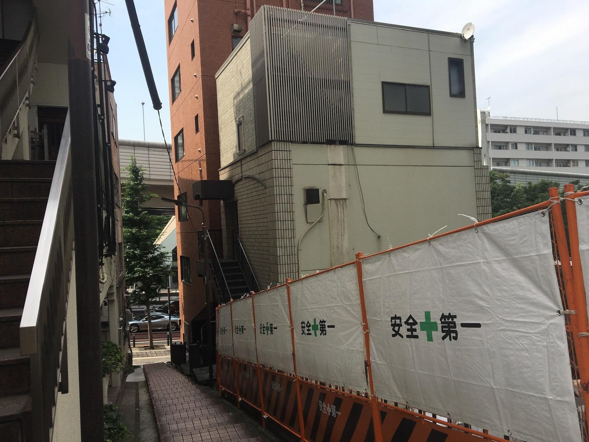 Street view near Oakwood Apartments Roppongi Central, Roppongi — © musashino5 (CC BY-SA · Mapillary)