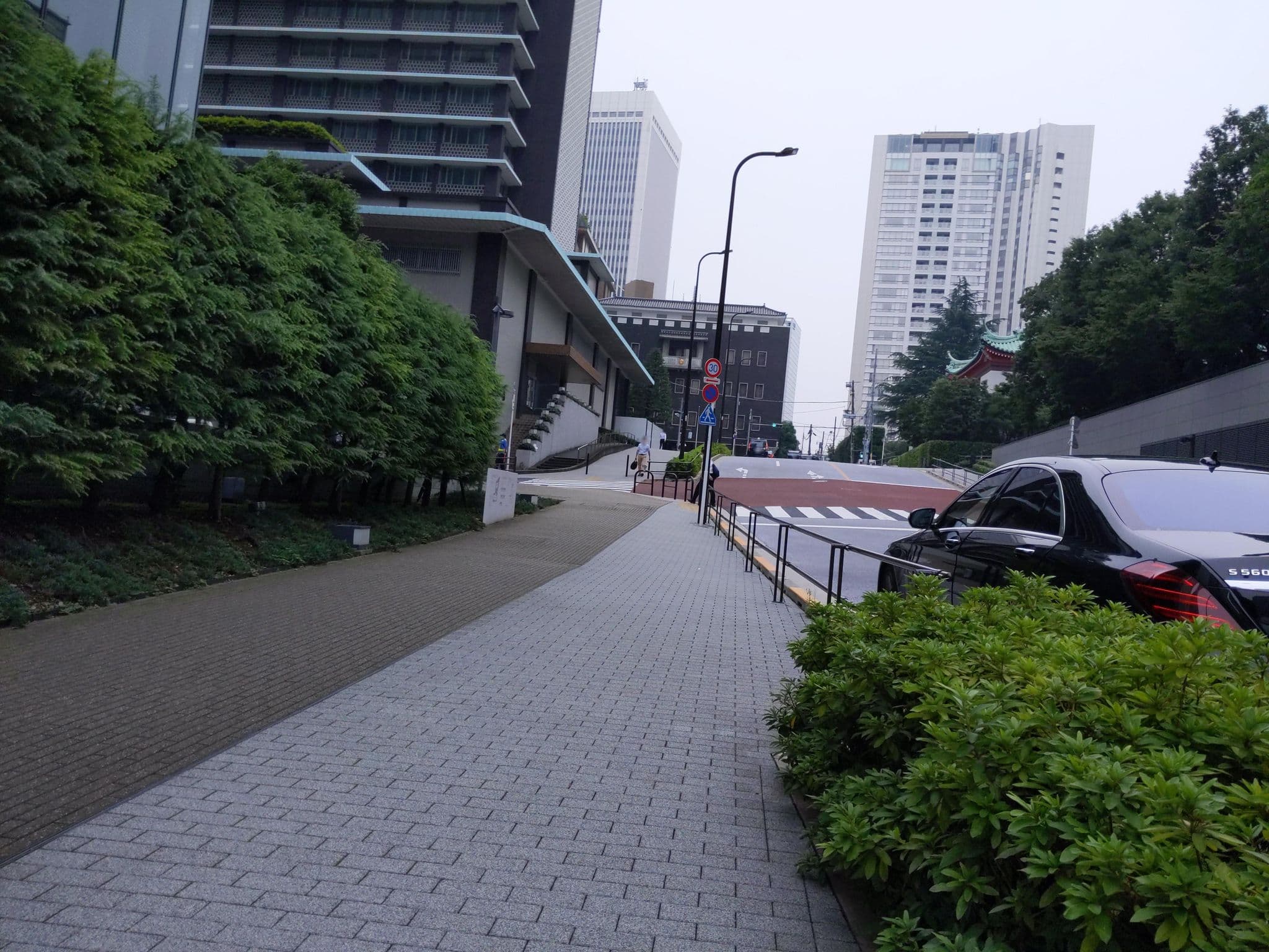 Street view near アプリコットホール, Toranomon — © gwalker7 (CC BY-SA · Mapillary)