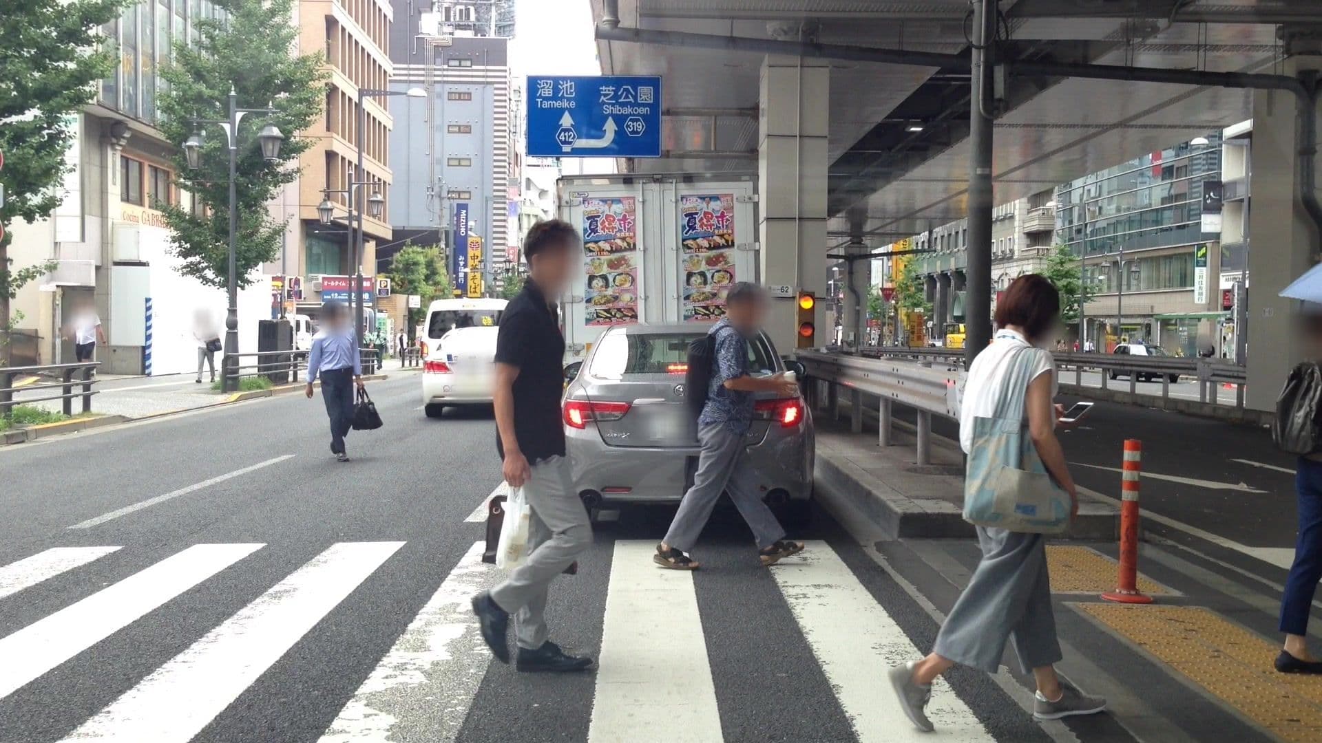 Street view near 六本木プラザホテル, Roppongi — © lvl5 (CC BY-SA · Mapillary)