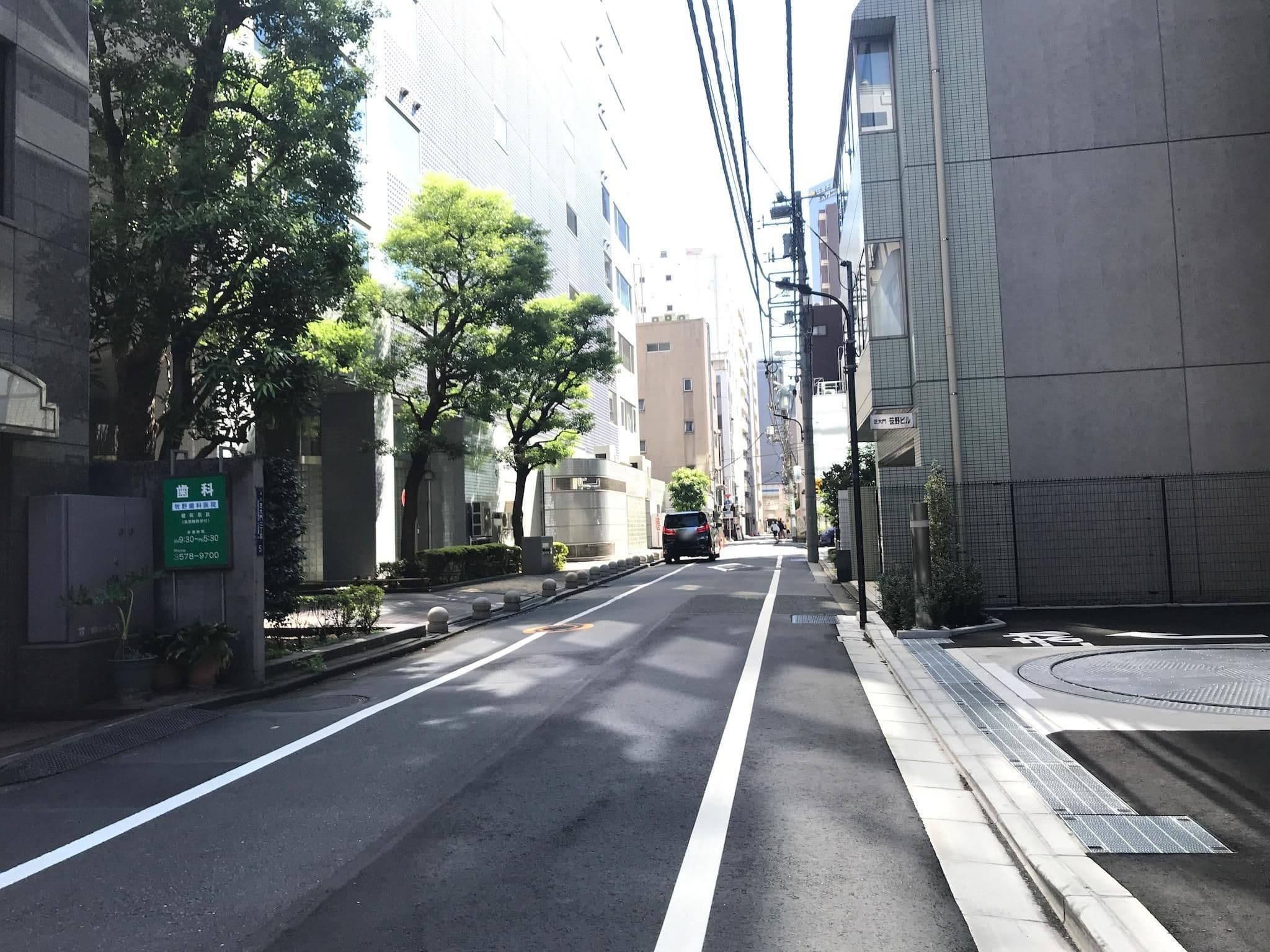 Street view near 相鉄フレッサイン大門駅前, Hamamatsuchō — © musashino5 (CC BY-SA · Mapillary)