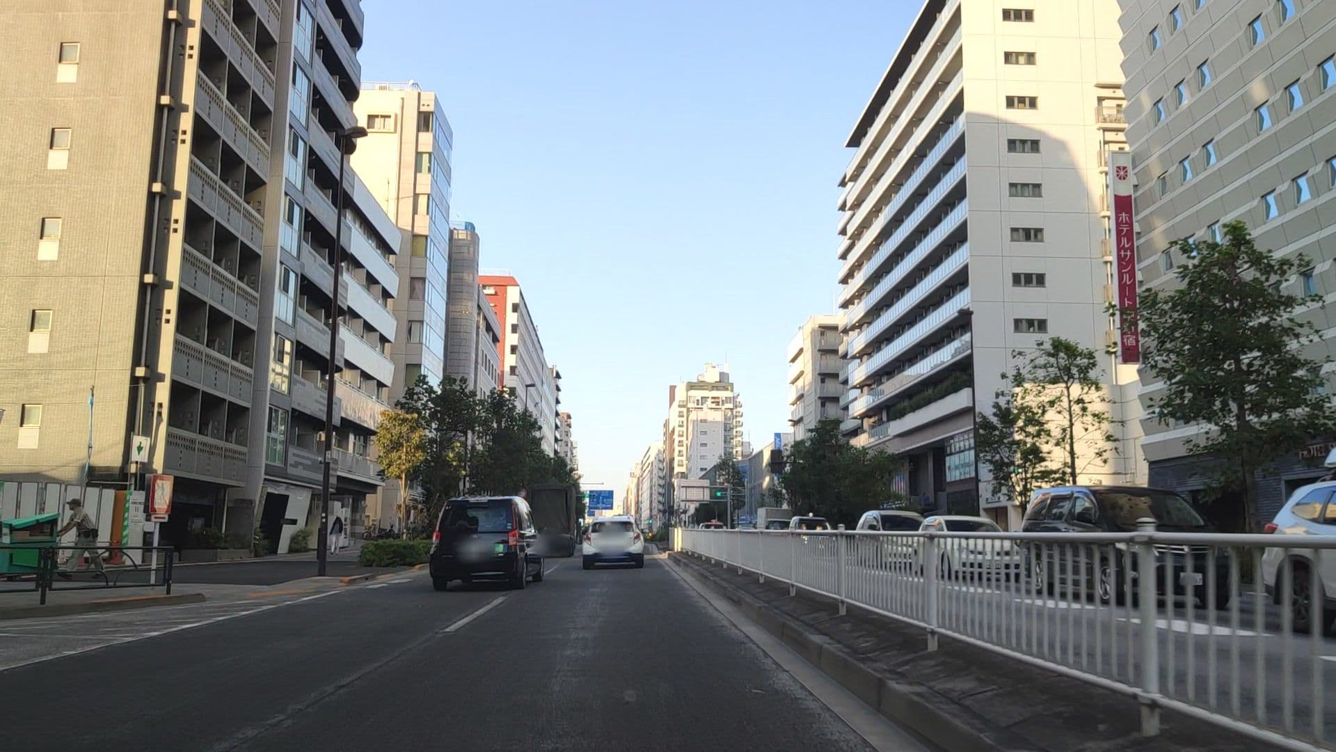 Street view near 相鉄フレッサイン 東新宿駅前, Ōkubo — © drivephotograph (CC BY-SA · Mapillary)