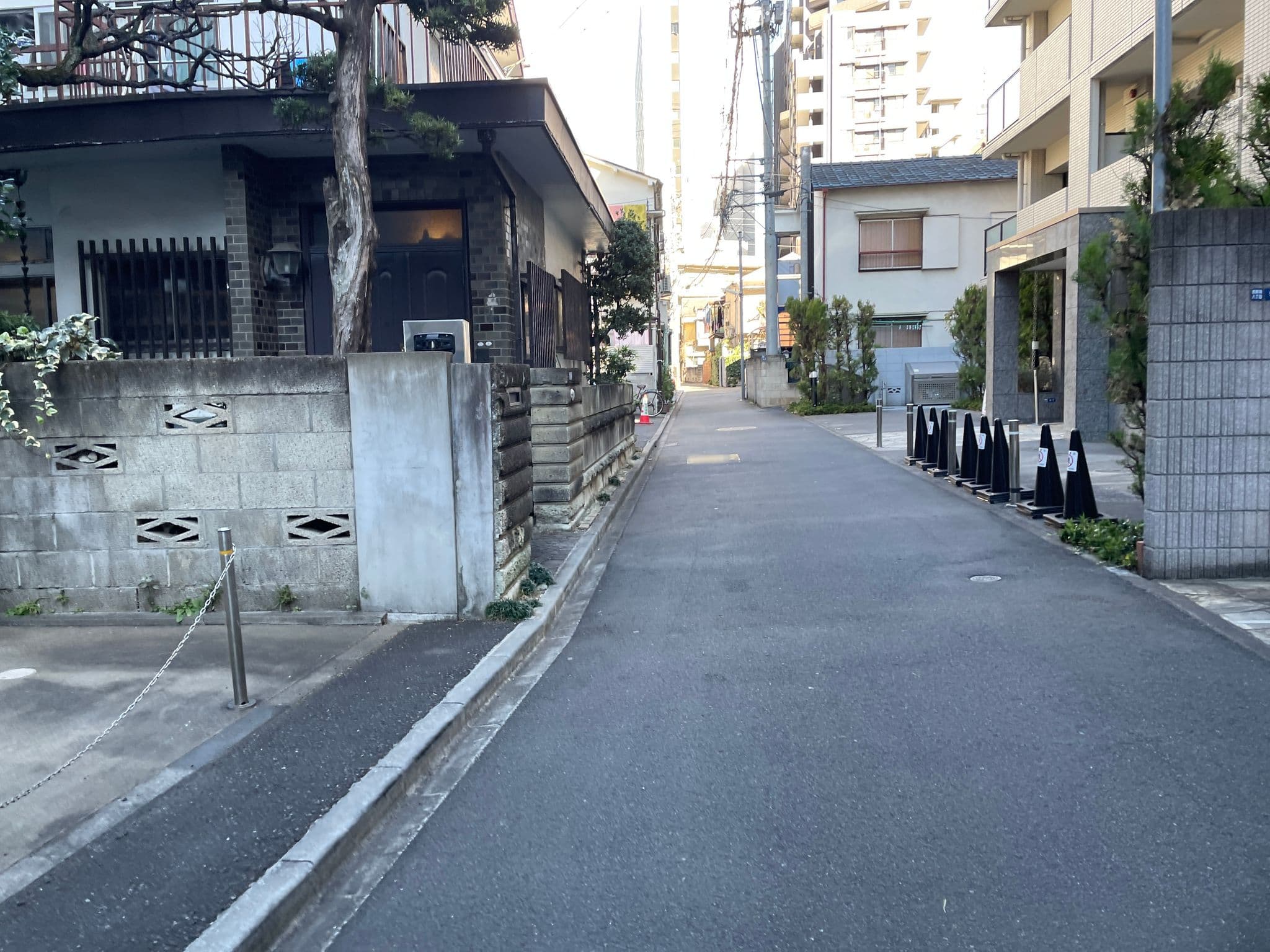 Street view near Yutaka's place, Tokyo — © musashino5 (CC BY-SA · Mapillary)