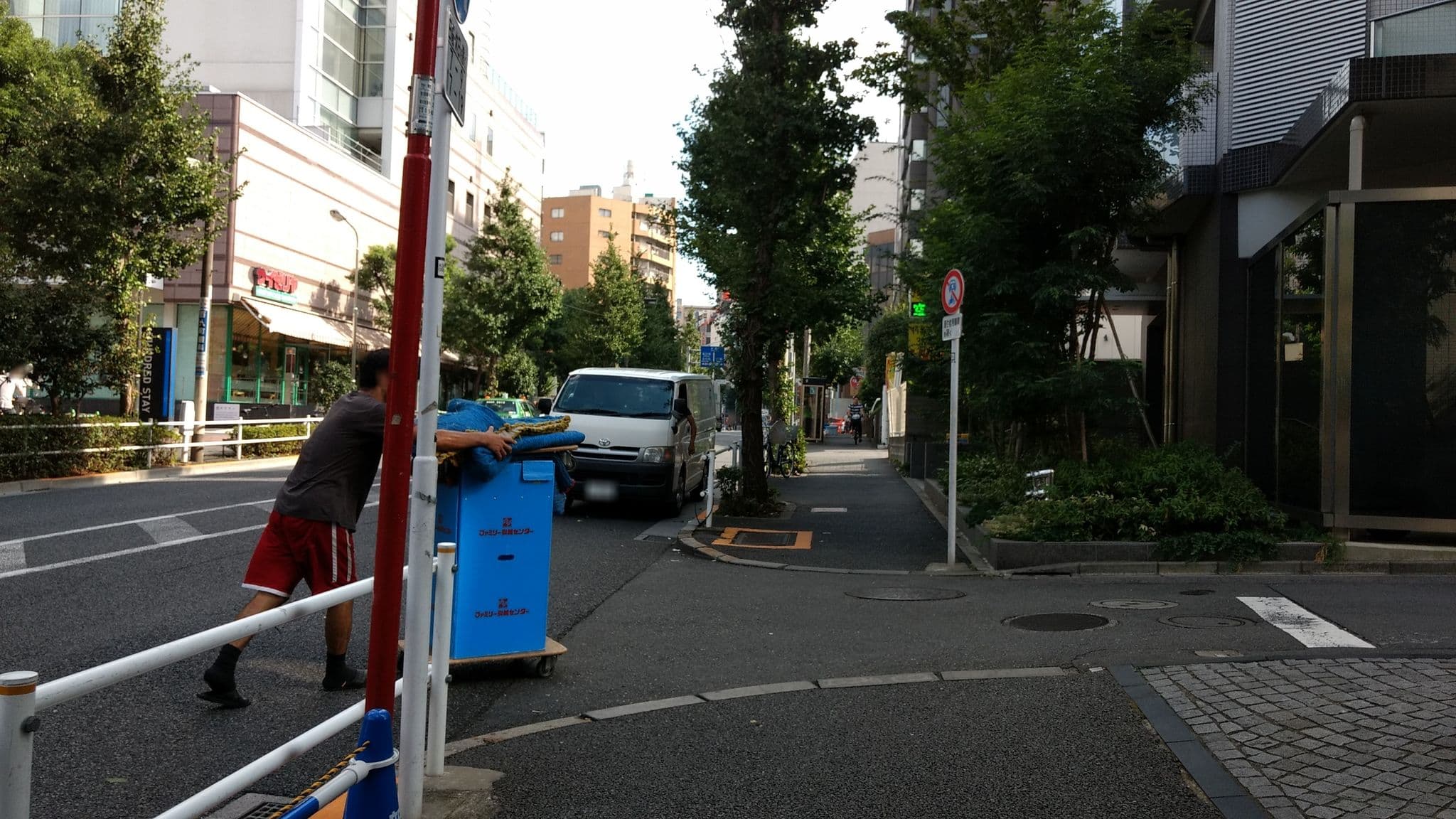 Street view near ハンドレッドステイ東京新宿, Ōkubo — © yasunari (CC BY-SA · Mapillary)