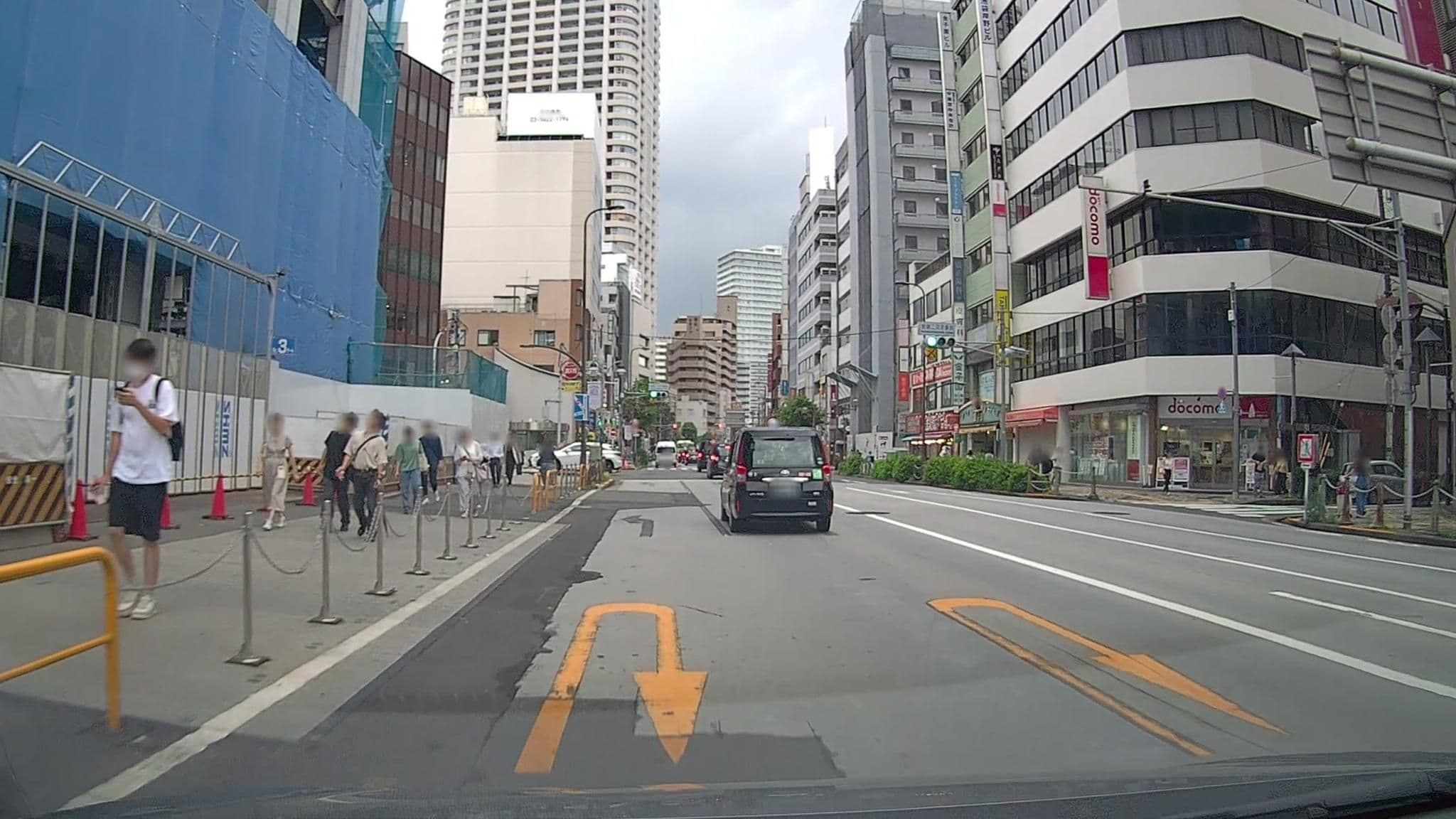 Street view near ホテルストリックス東京, Ikebukuro — © mzaki (CC BY-SA · Mapillary)