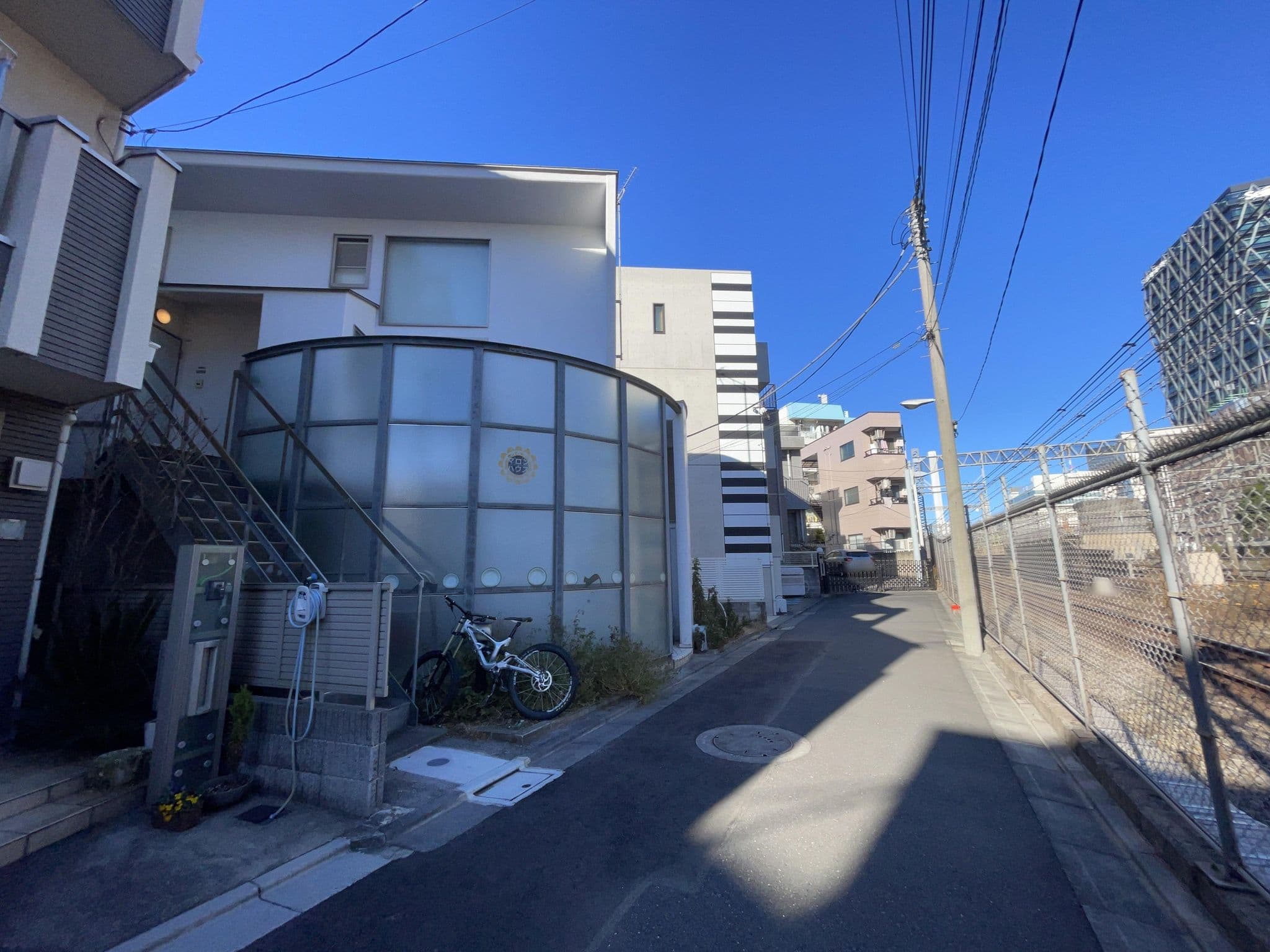 Street view near 音泊 池袋, Mejiro — © musashino5 (CC BY-SA · Mapillary)