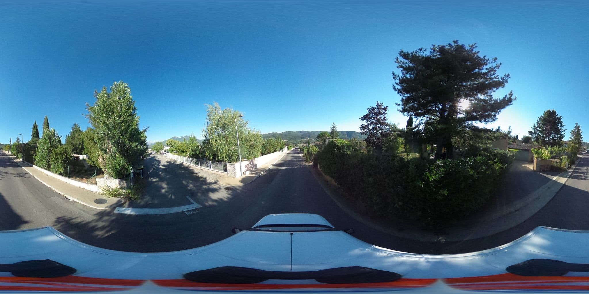 Street view near Gîte 25 Avenue des Grées, Mallemoisson — © zimmy (CC BY-SA · Mapillary)