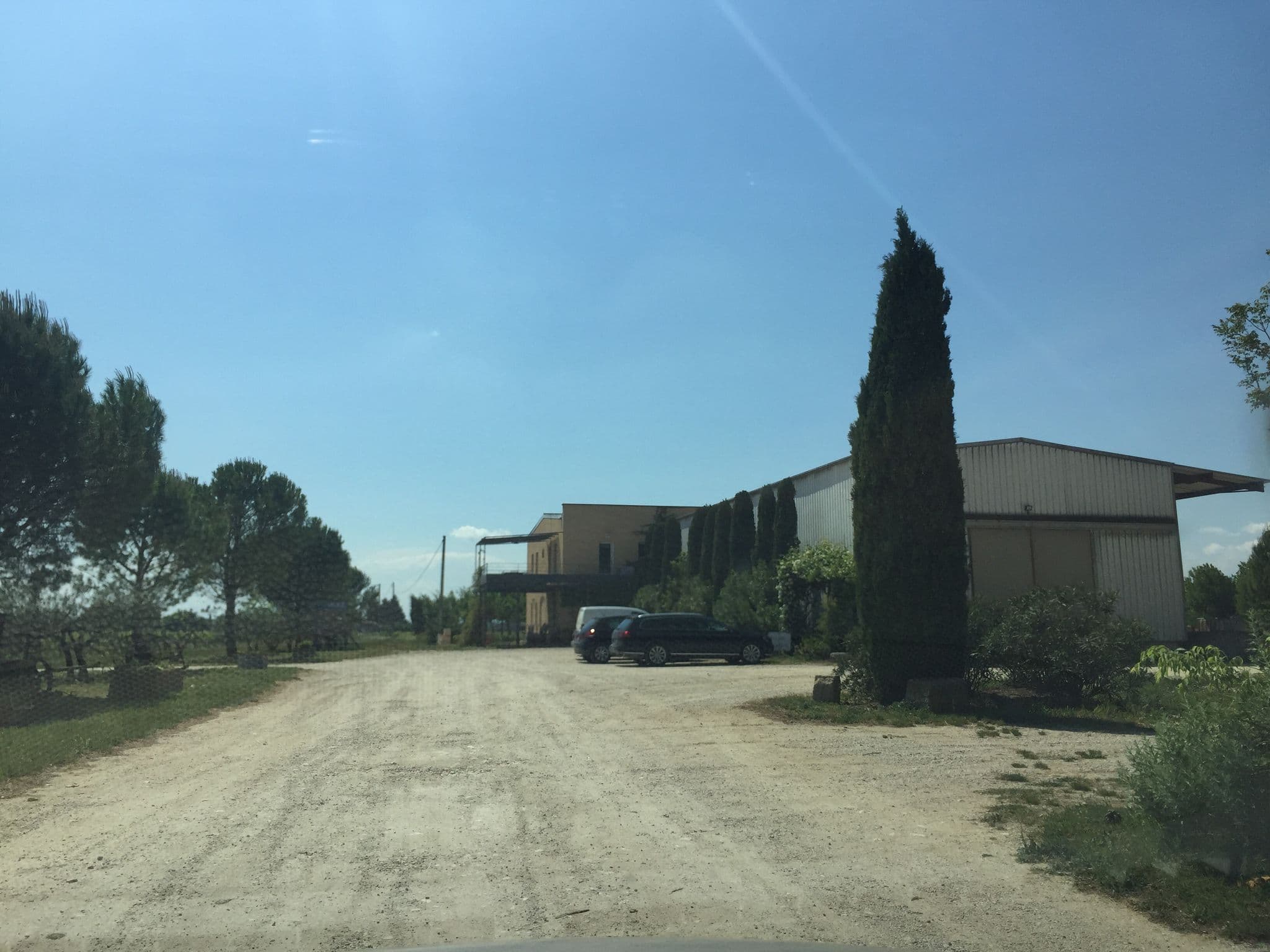 Street view near Domaine La Camarette, Pernes-les-Fontaines — © pgiraud (CC BY-SA · Mapillary)