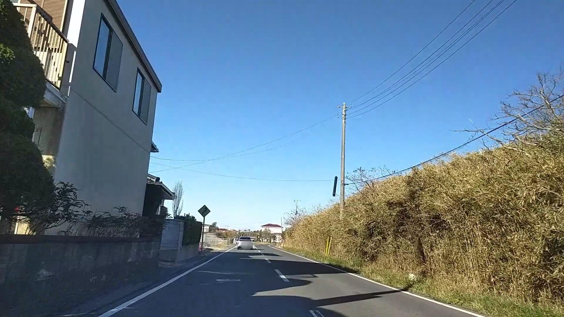Street view near Lir, Hongō — © drivephotograph (CC BY-SA · Mapillary)