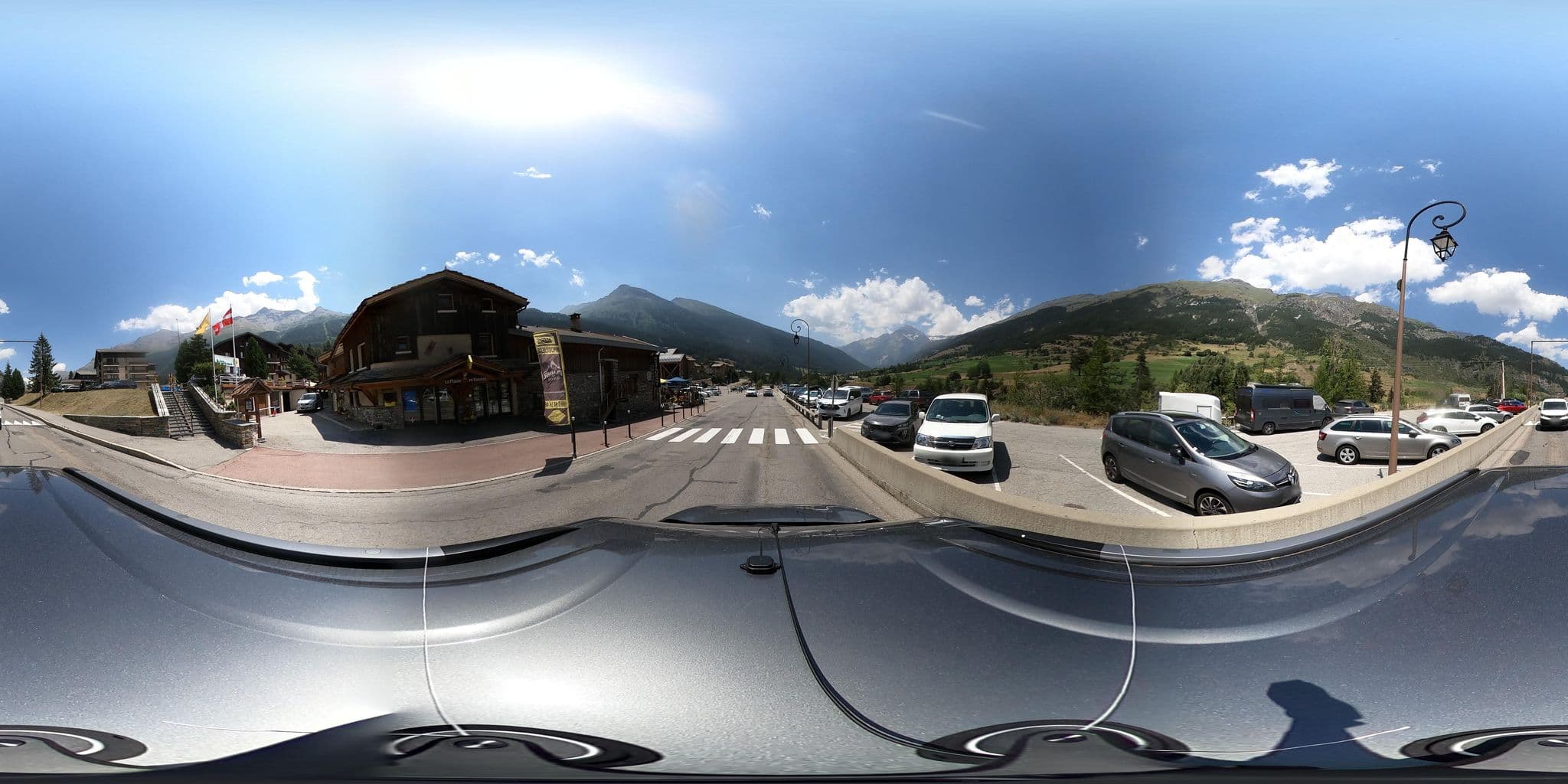 Street view near Les Mélèzes, Val-d'Isère