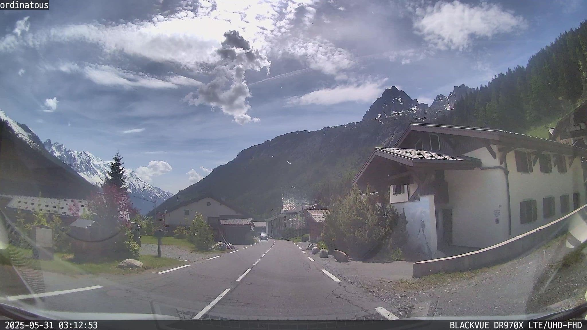 Street view near Hameau de Bec Rouge, Chamonix-Mont-Blanc — © ordinatous (CC BY-SA · Mapillary)