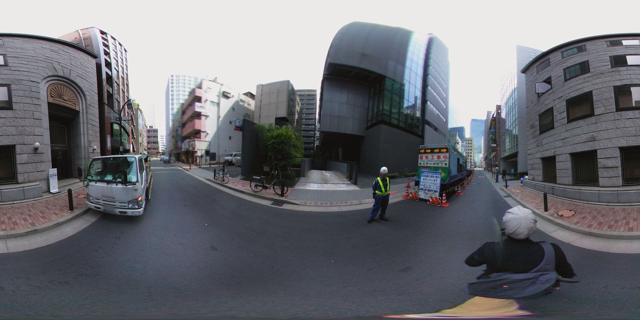 Street view near 東京駅前ベイホテル, Nihonbashi-Kayabachō — © mura (CC BY-SA · Mapillary)