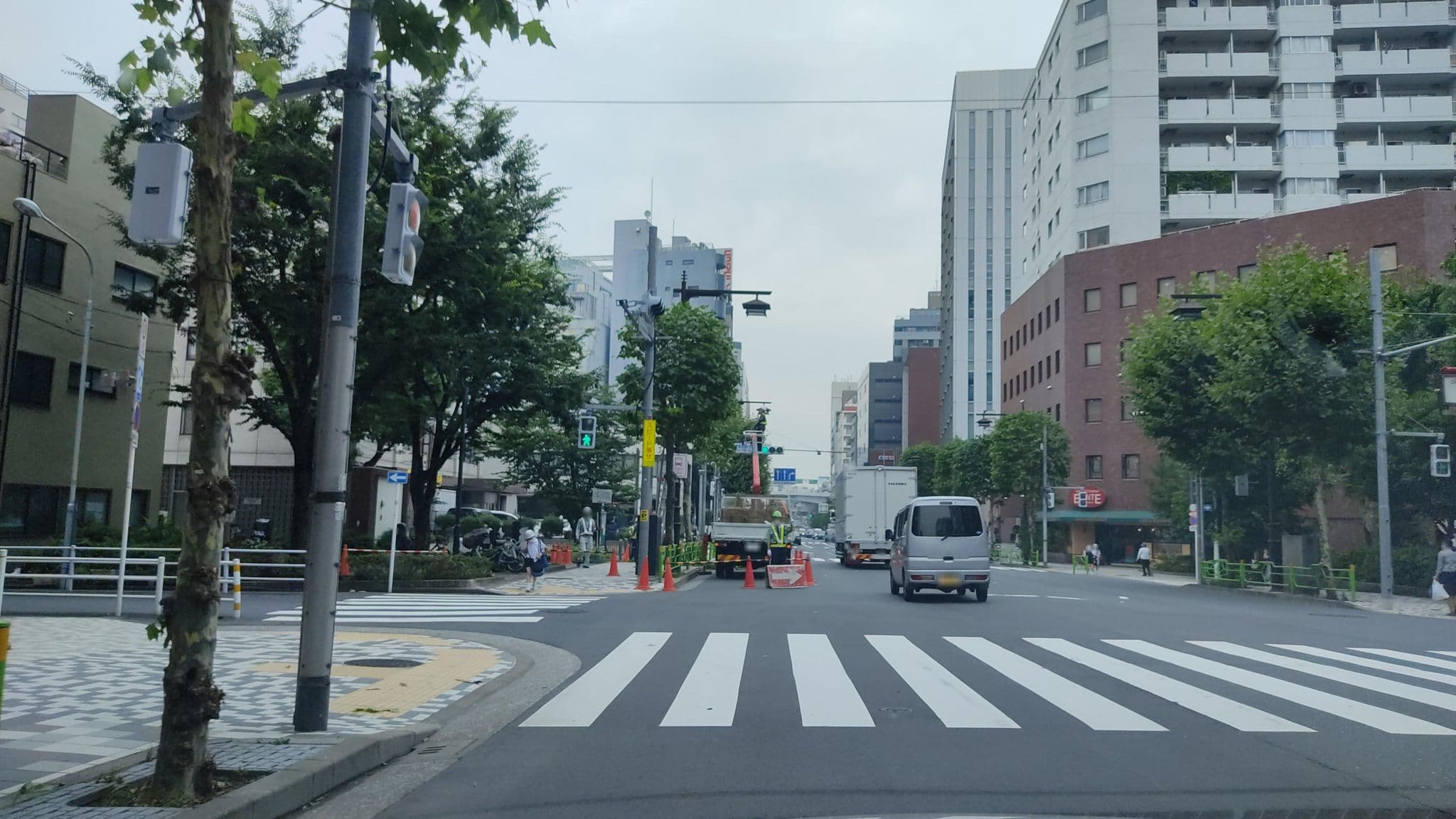 Street view near アパホテル 人形町駅東, Higashi-nihombashi — © mitz (CC BY-SA · Mapillary)