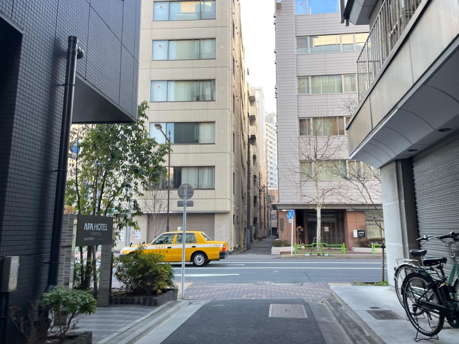 Street view near アパホテル 新富町駅北, Hatchōbori — © musashino5 (CC BY-SA · Mapillary)