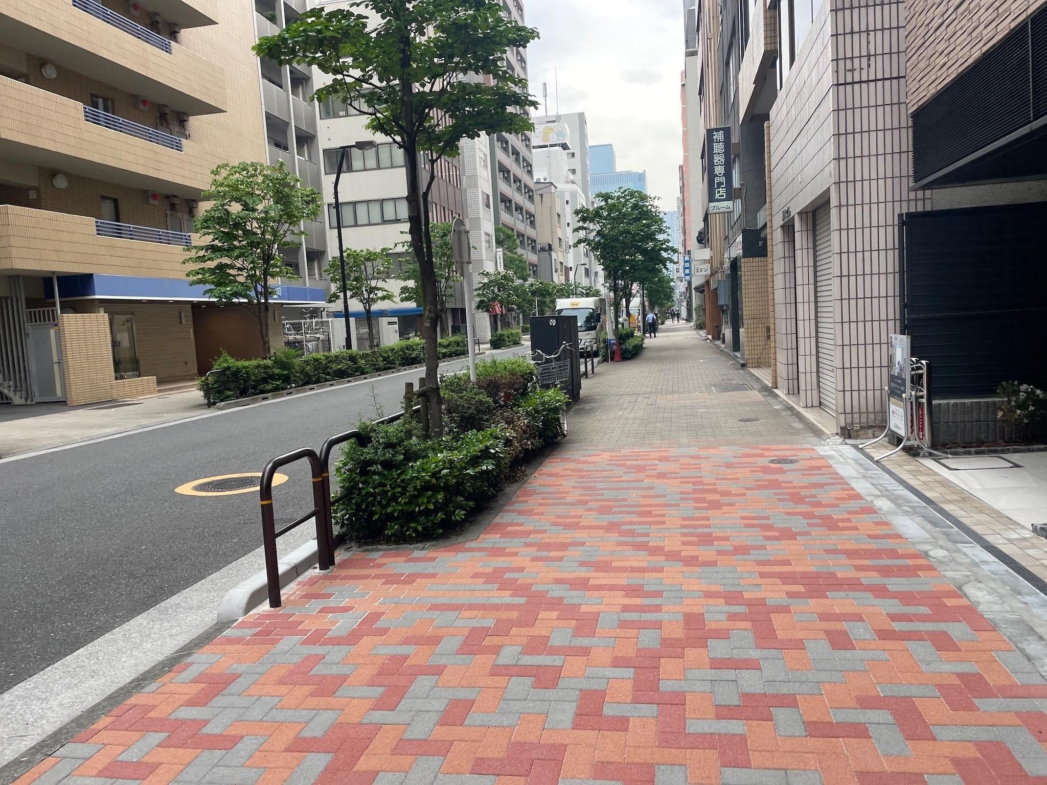 Street view near 京王プレッソイン神田, Kanda-awajichō — © musashino5 (CC BY-SA · Mapillary)