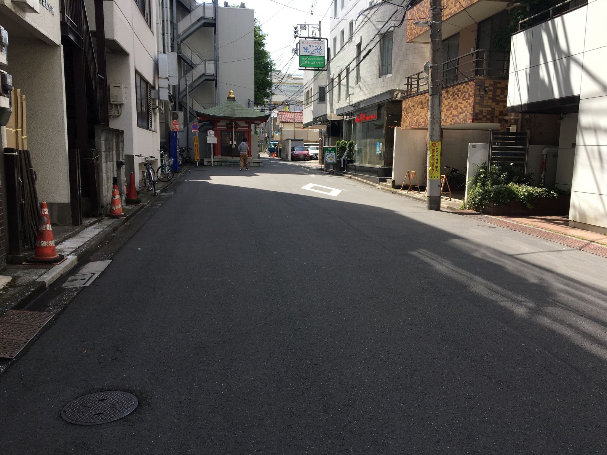 Street view near ホテル機山館, Yushima — © musashino5 (CC BY-SA · Mapillary)