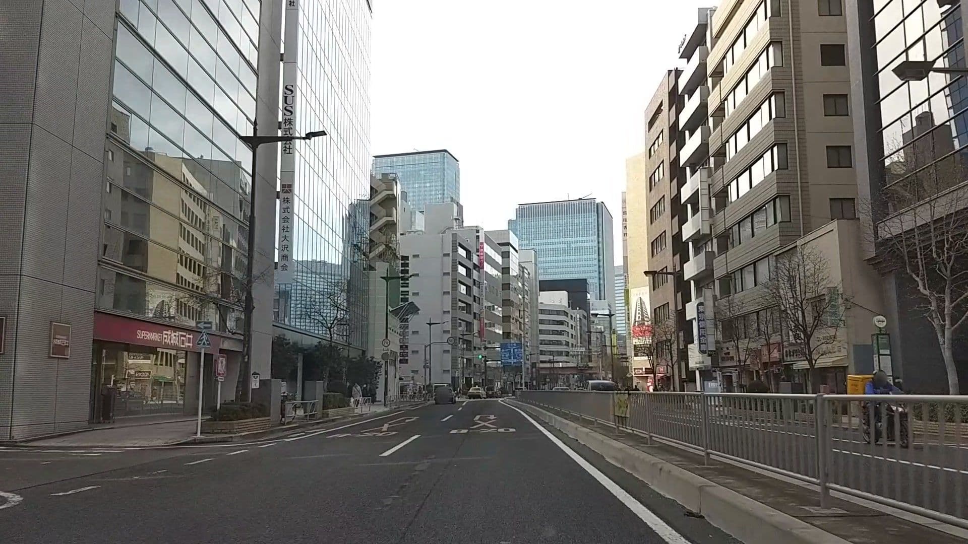 Street view near ドーミーインPREMIUM東京小伝馬町, Iwamotochō — © drivephotograph (CC BY-SA · Mapillary)