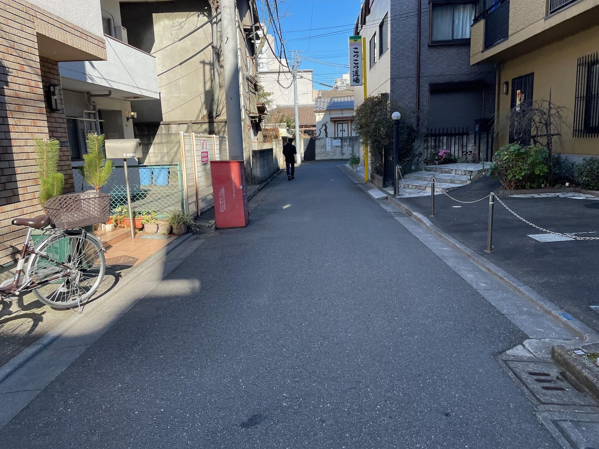 Street view near HOTEL Legend P-DOOR B館, Iriya — © musashino5 (CC BY-SA · Mapillary)