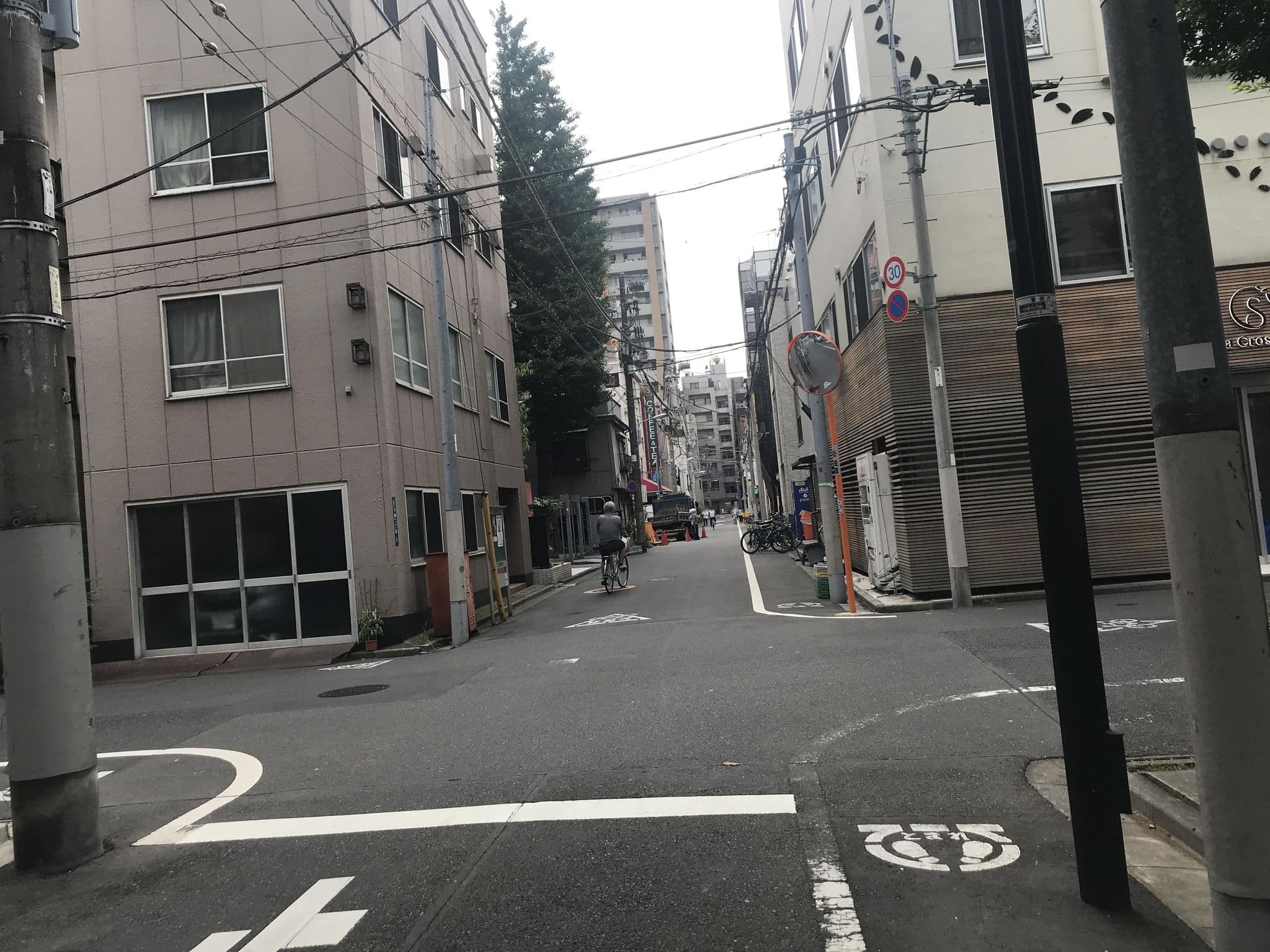 Street view near Serorin Light Hotel Tokyo, Taito — © musashino5 (CC BY-SA · Mapillary)