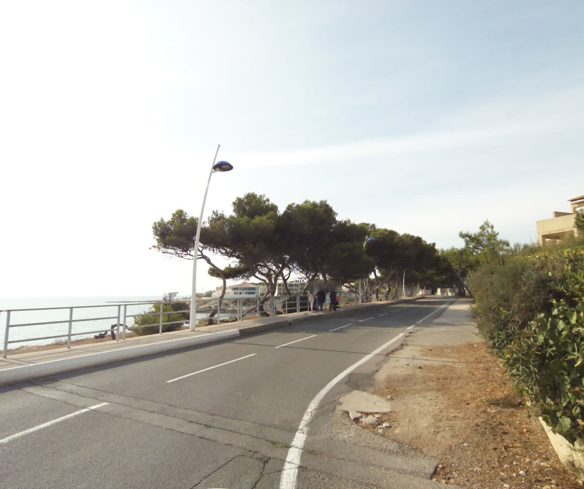 Street view near Résidence Front de Mer, Sausset-les-Pins — © sogefi (CC BY-SA · Mapillary)