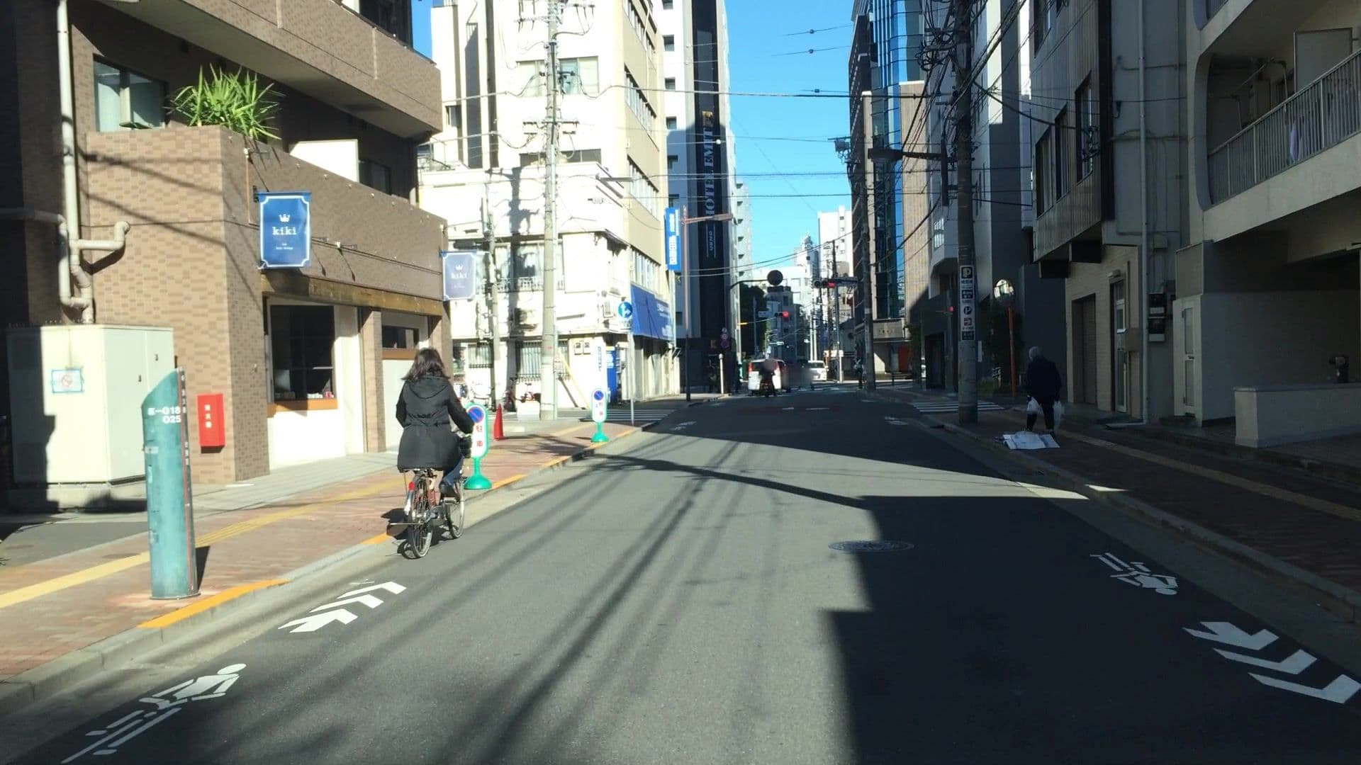 Street view near 鬼怒川パークホテル東京案内所, Taito — © lvl5 (CC BY-SA · Mapillary)