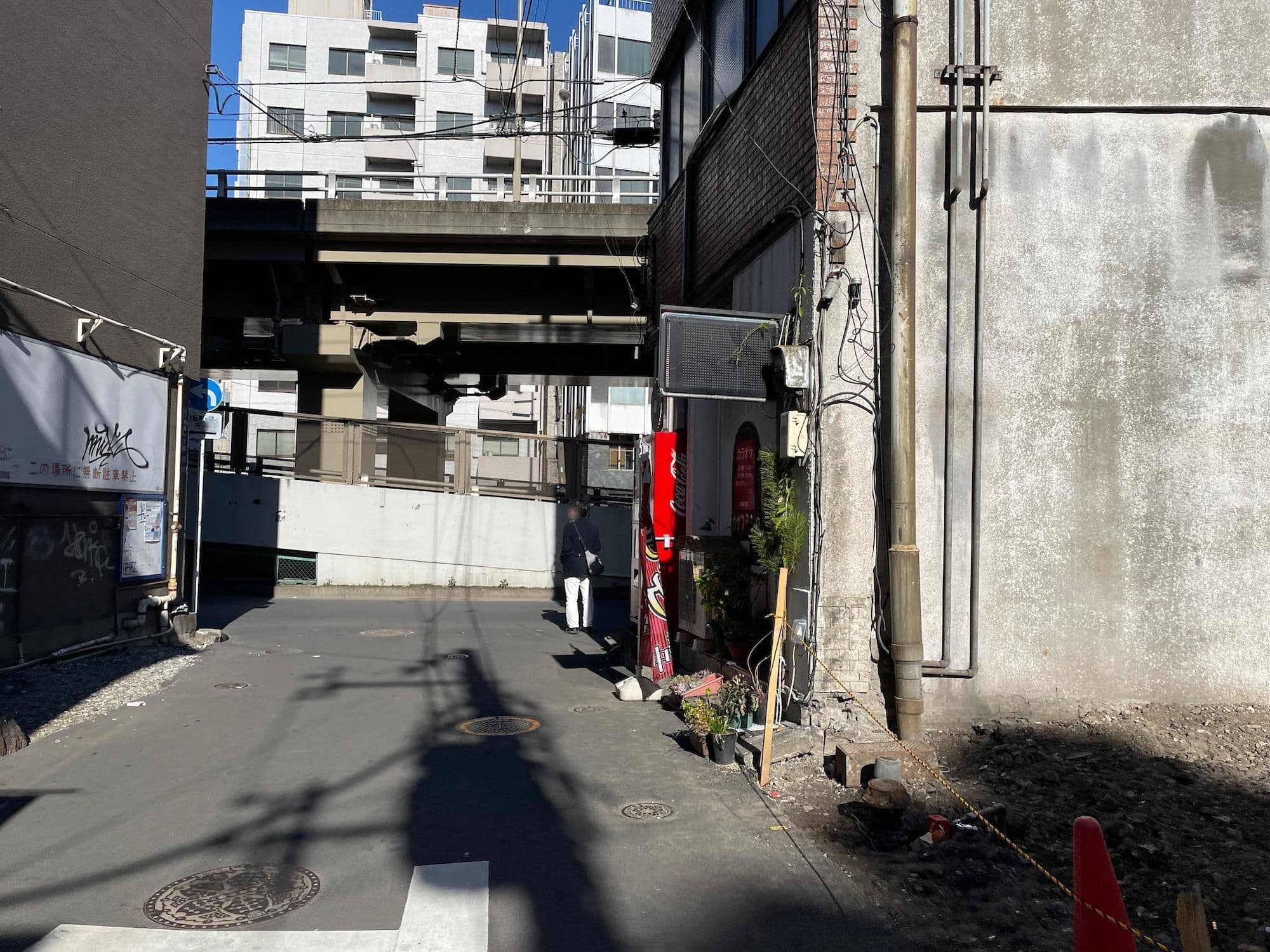 Street view near ホテルサンパレス, Iriya — © musashino5 (CC BY-SA · Mapillary)