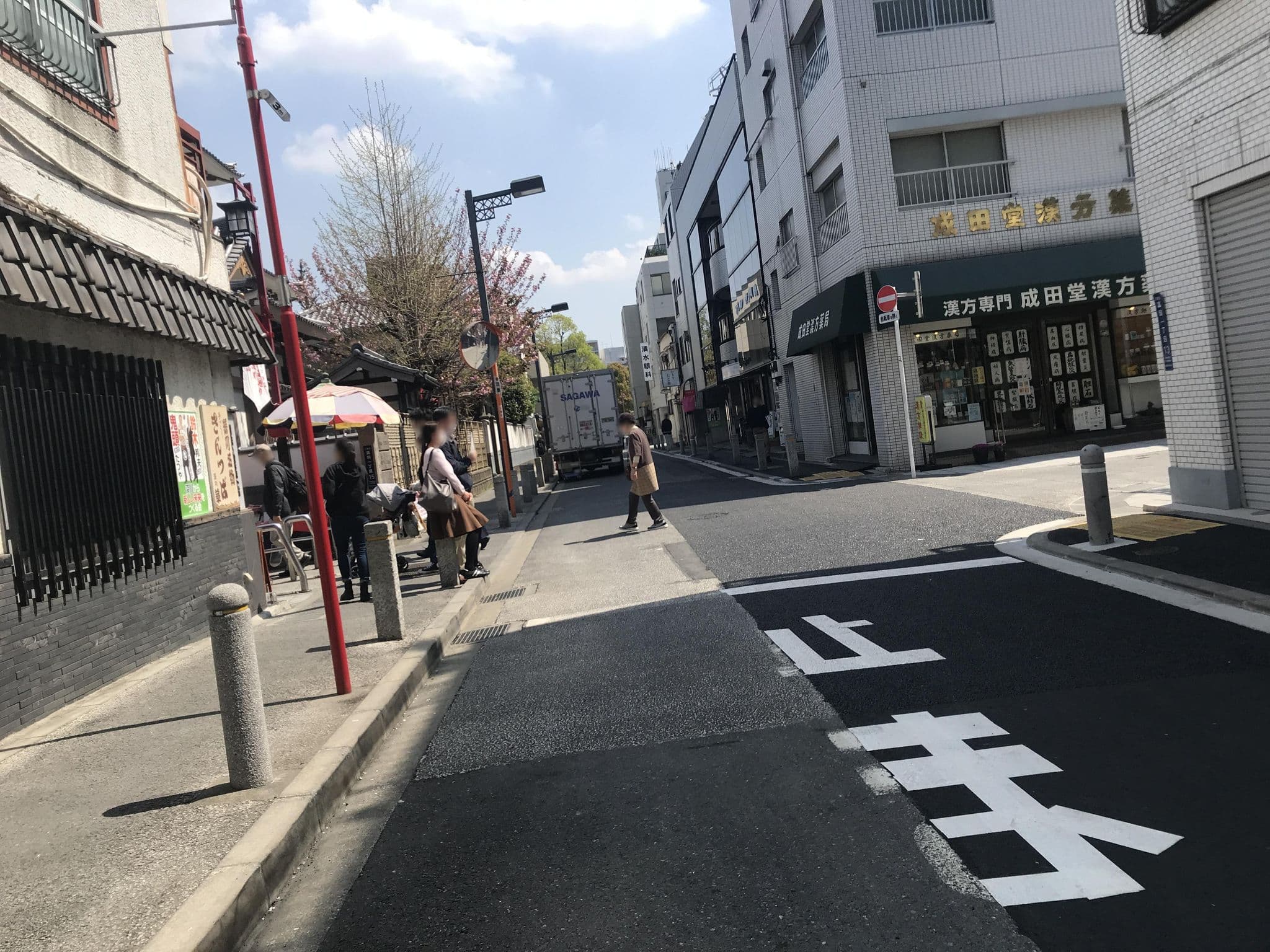 Street view near THE HOTEL TOKIWA, Monzen-nakachō — © musashino5 (CC BY-SA · Mapillary)