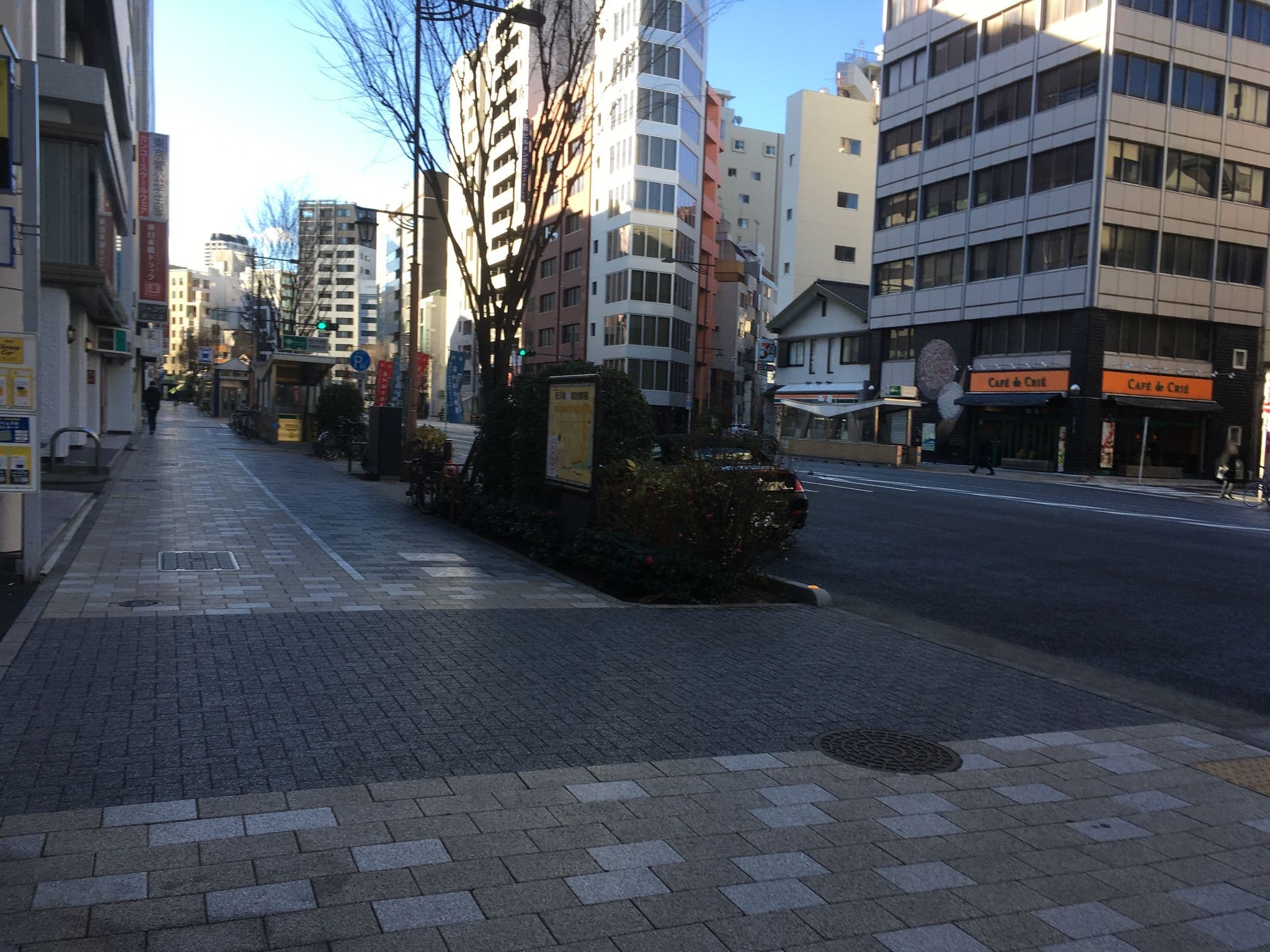 Street view near アパホテル東日本橋駅前, Higashi-nihombashi — © chrisbeddow (CC BY-SA · Mapillary)