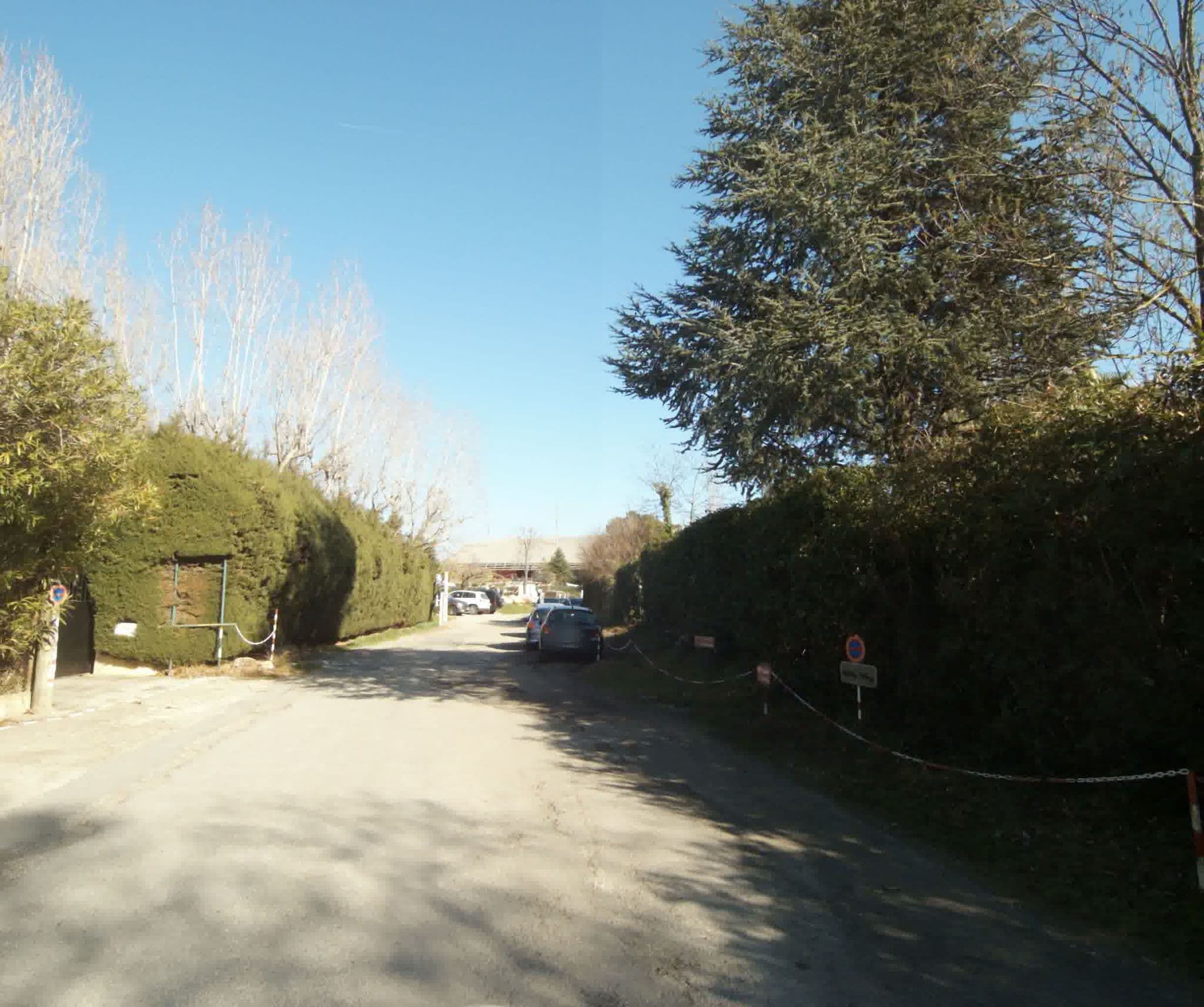 Street view near Les Treilesses, Biot — © sogefi (CC BY-SA · Mapillary)