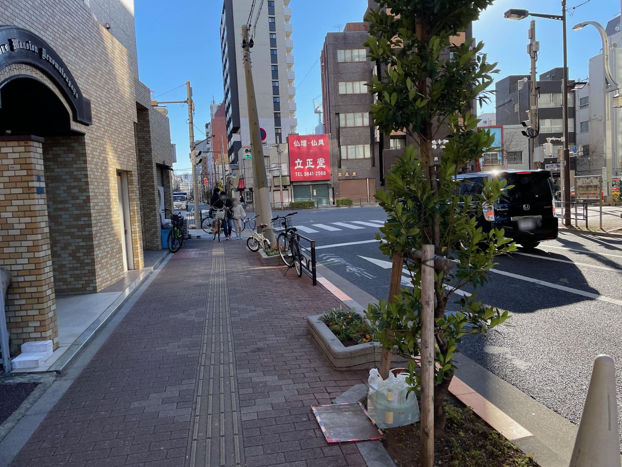 Street view near Ueno Central Hostel, Taito — © musashino5 (CC BY-SA · Mapillary)