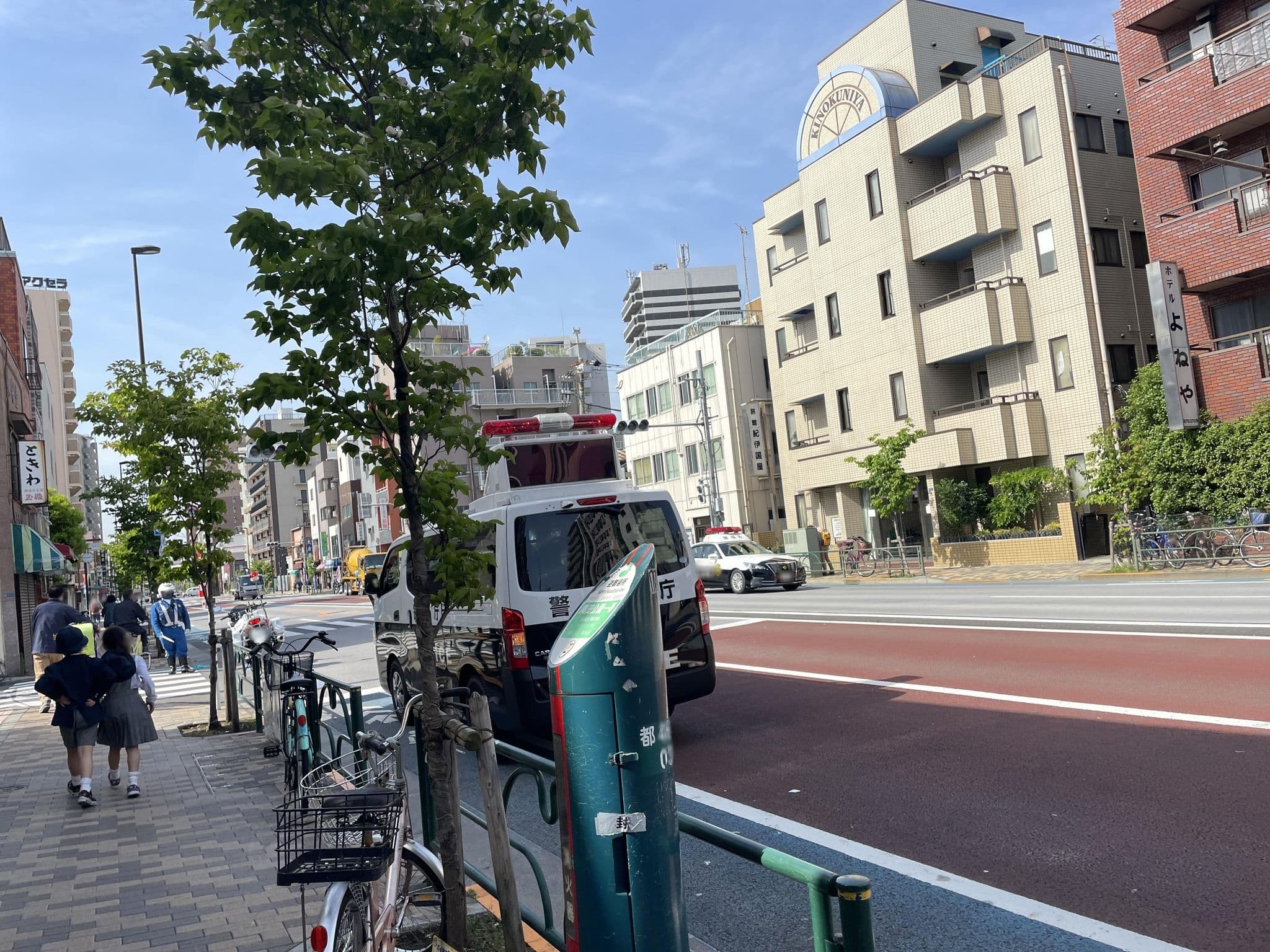Street view near 東京Sa旅館, Senzoku — © musashino5 (CC BY-SA · Mapillary)
