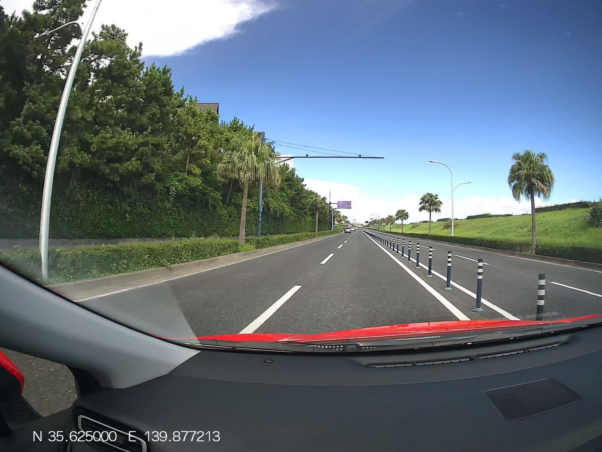 Street view near シェラトン・グランデ・トーキョーベイ・ホテル ガーデンプール, Maihama — © mitz (CC BY-SA · Mapillary)