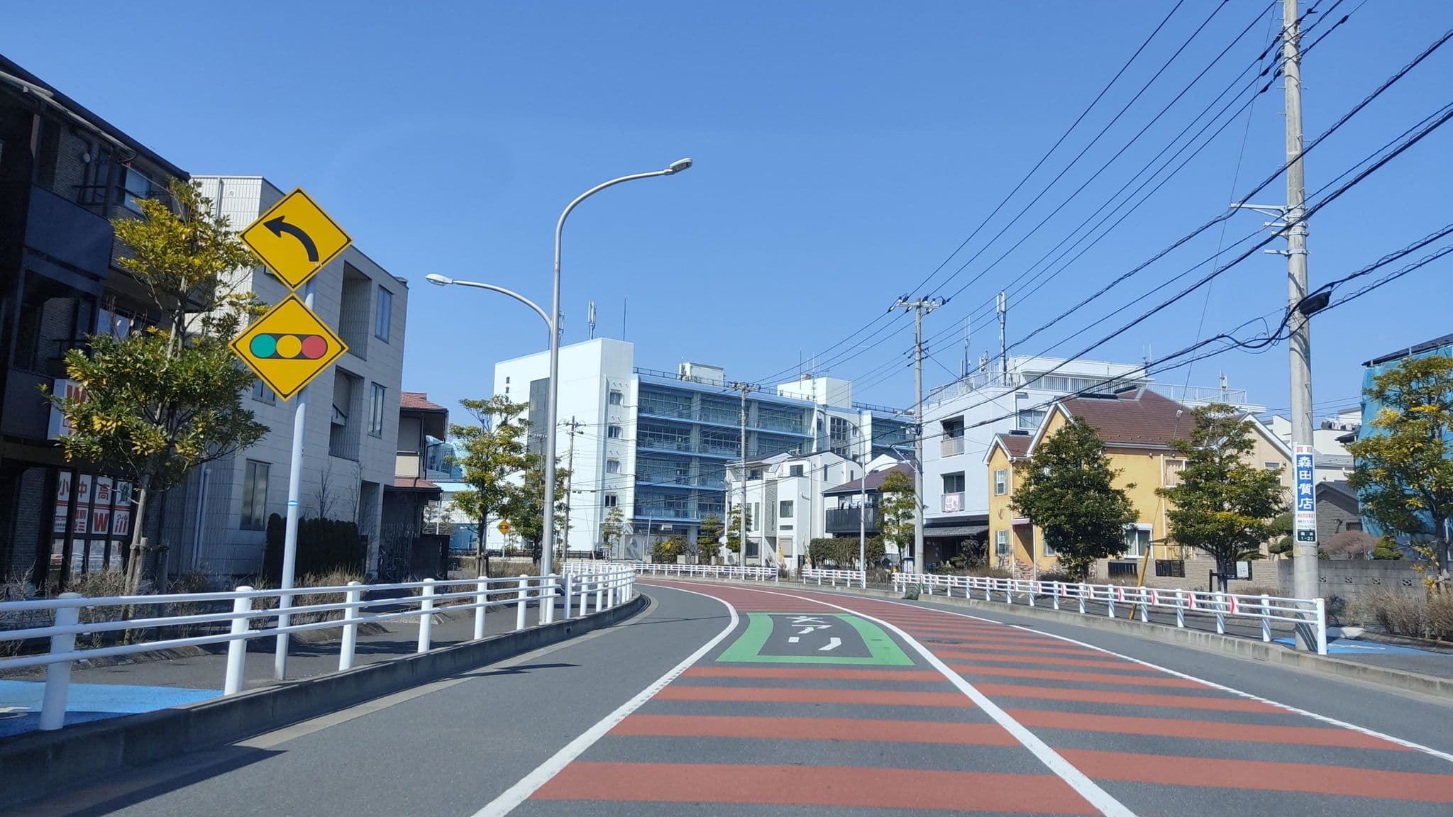 Street view near ペンション アンバースデイ, Urayasu — © mitz (CC BY-SA · Mapillary)