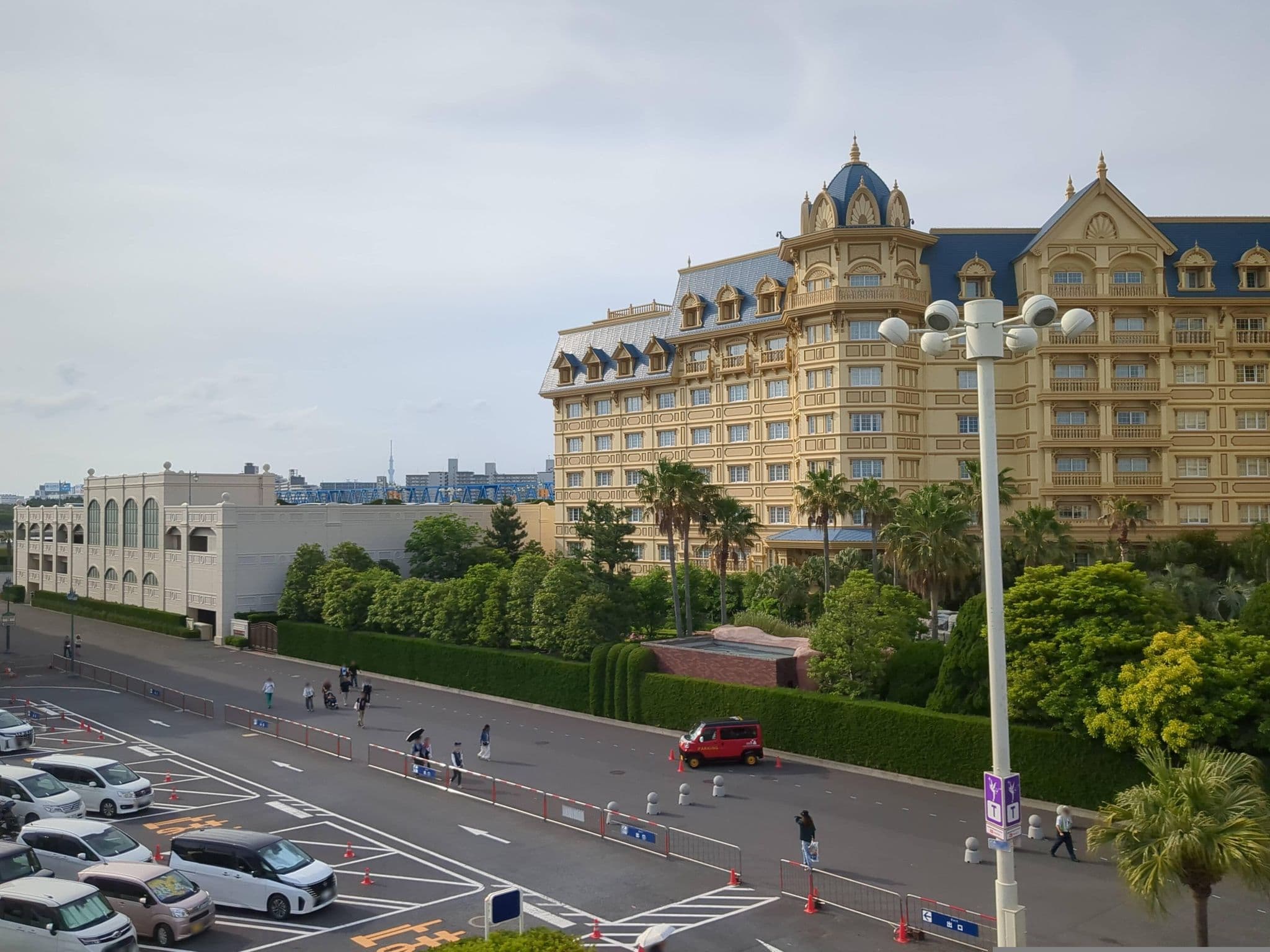 Street view near ミスティマウンテンズ・プール, Maihama — © mitz (CC BY-SA · Mapillary)