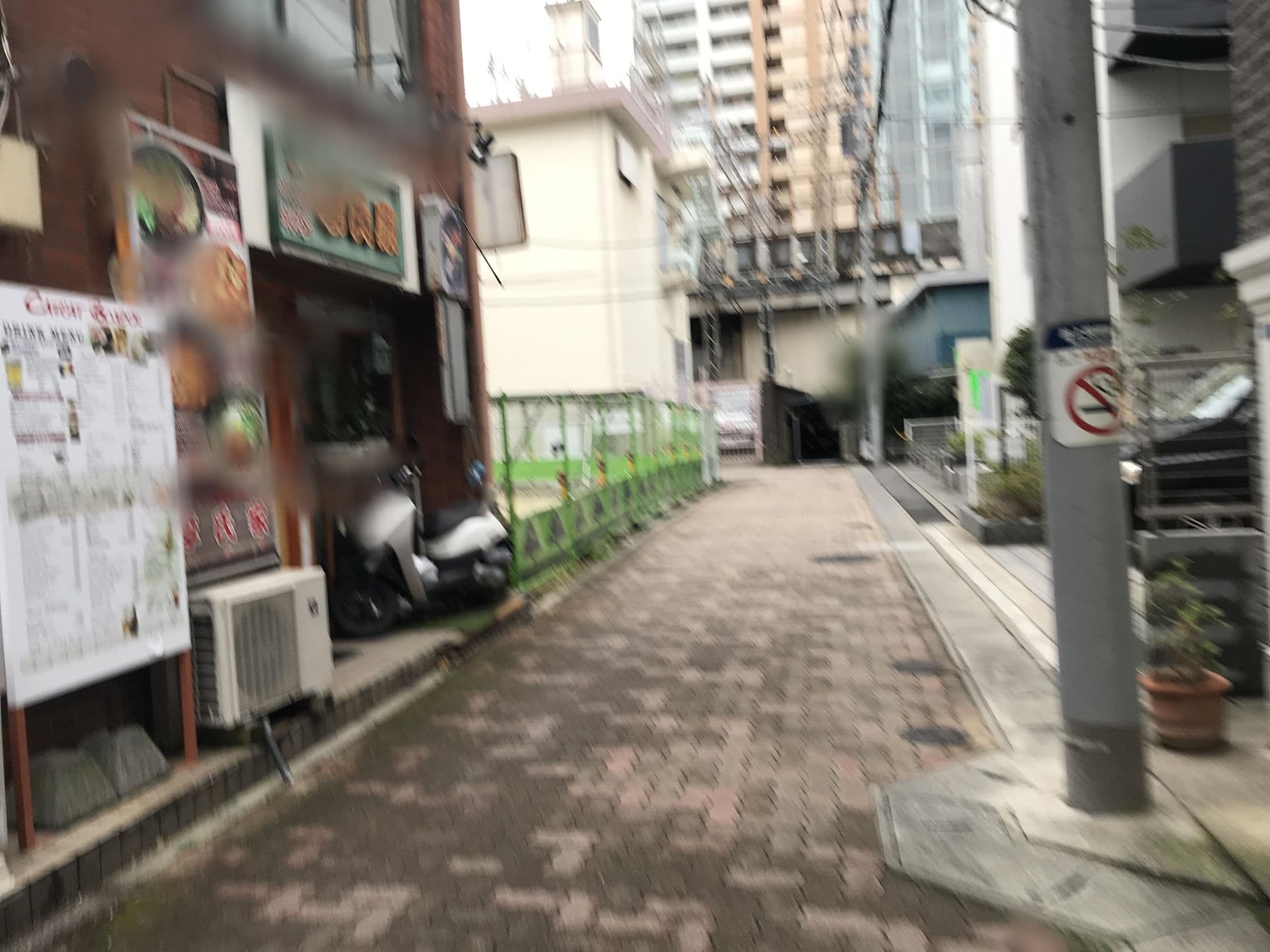Street view near ホテルシャトー 市川店, Ichikawa — © musashino5 (CC BY-SA · Mapillary)