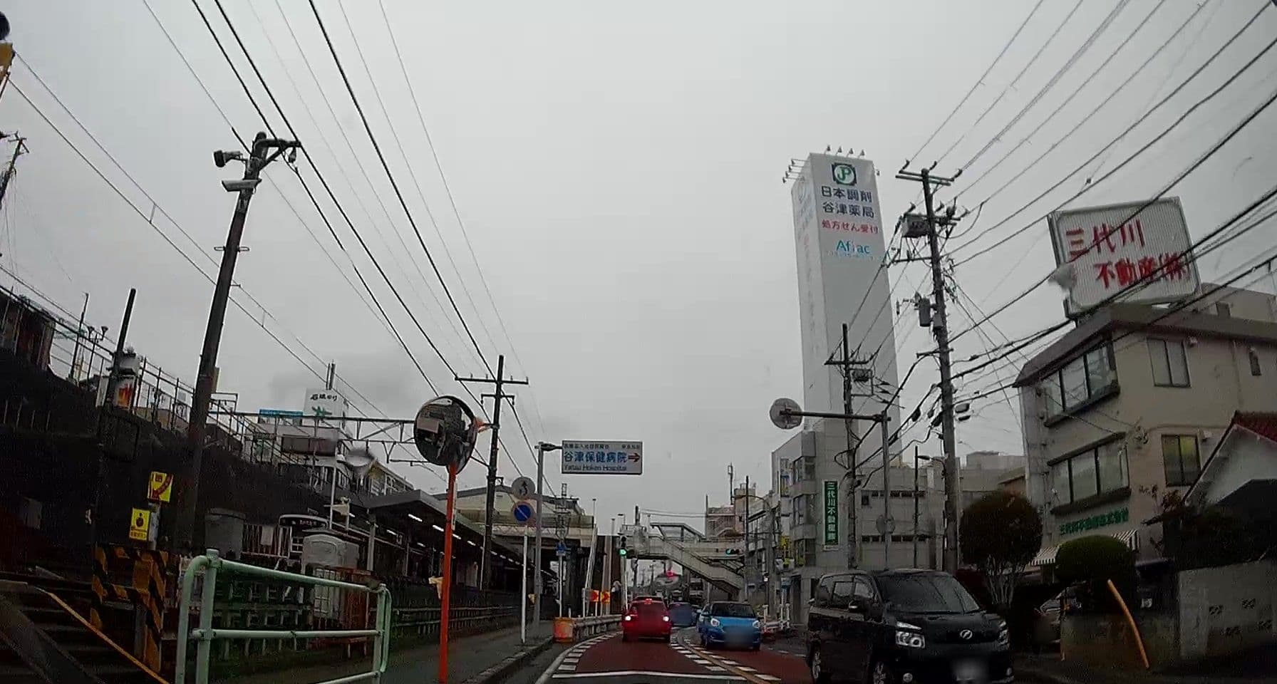 Street view near 10SEZON谷津, Honchō — © caesium (CC BY-SA · Mapillary)