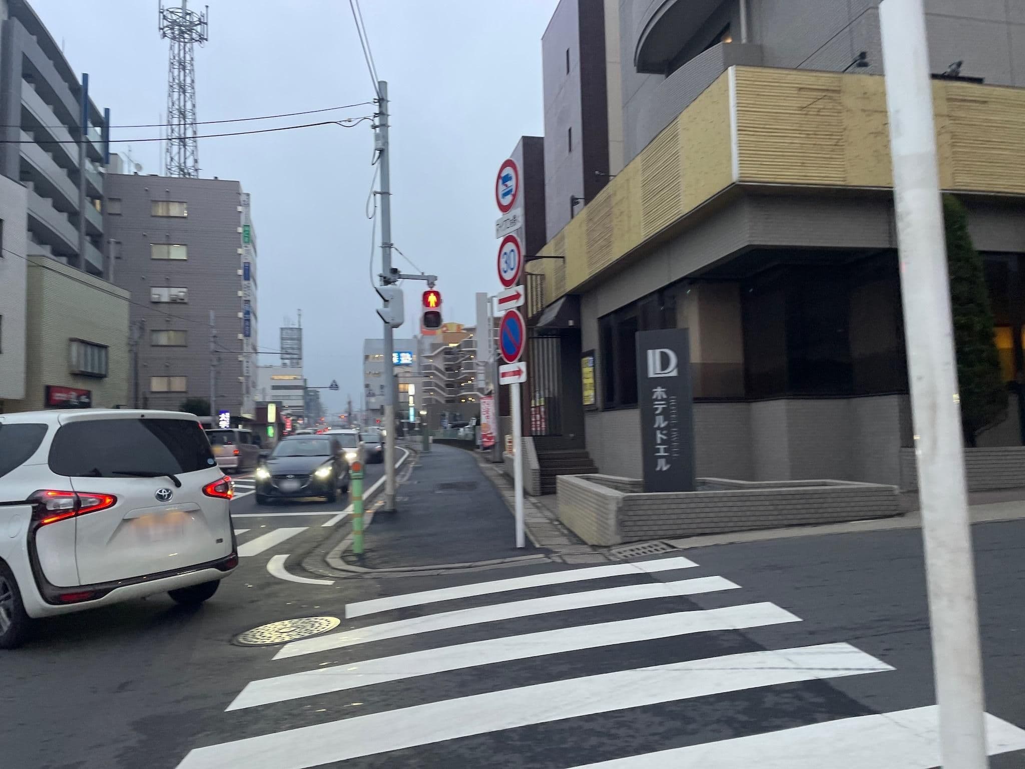 Street view near ホテルドエル 勝田台, Yachiyo — © musashino5 (CC BY-SA · Mapillary)