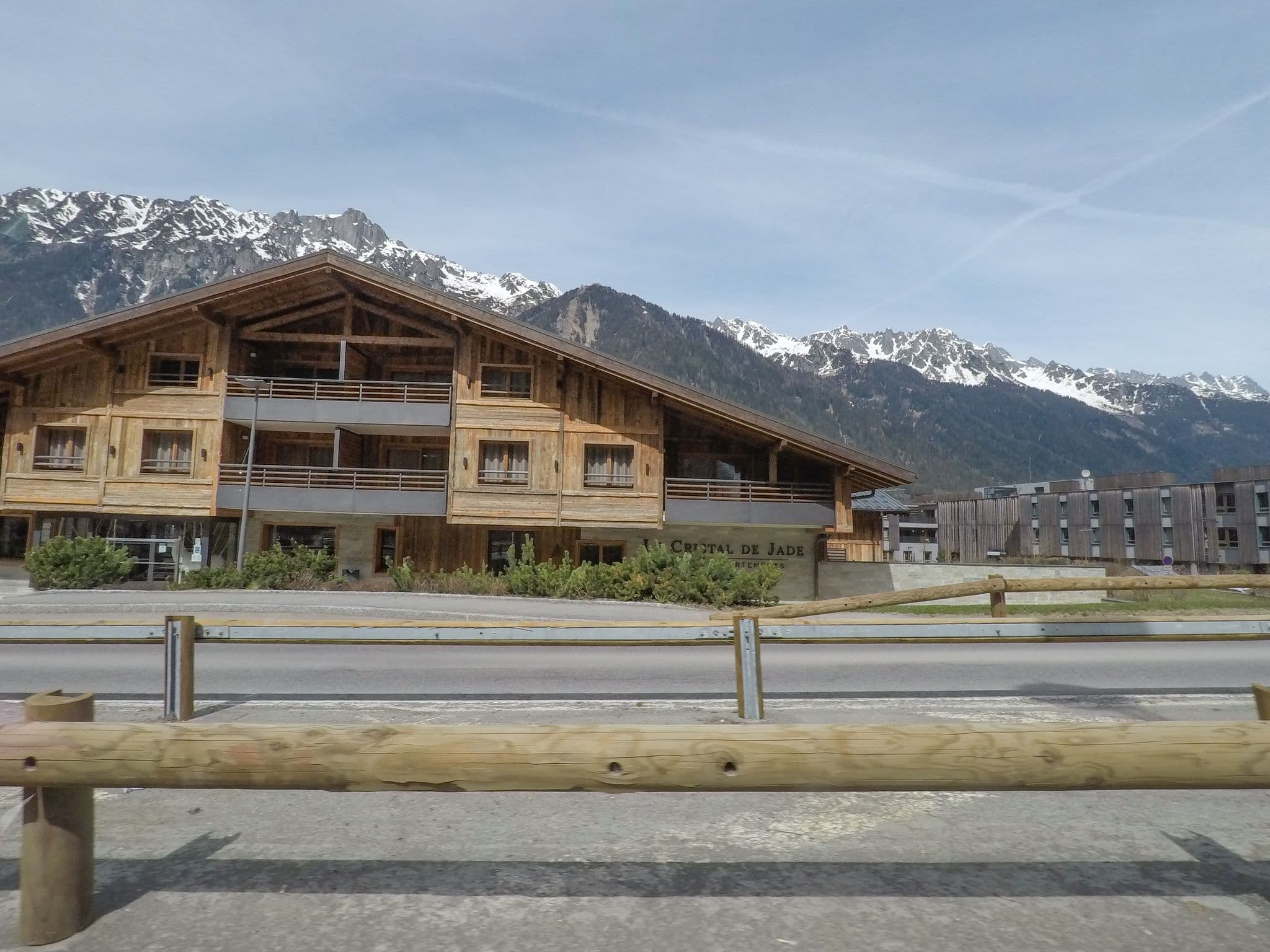 Street view near Le Cristal de Jade, Chamonix-Mont-Blanc — © esario (CC BY-SA · Mapillary)
