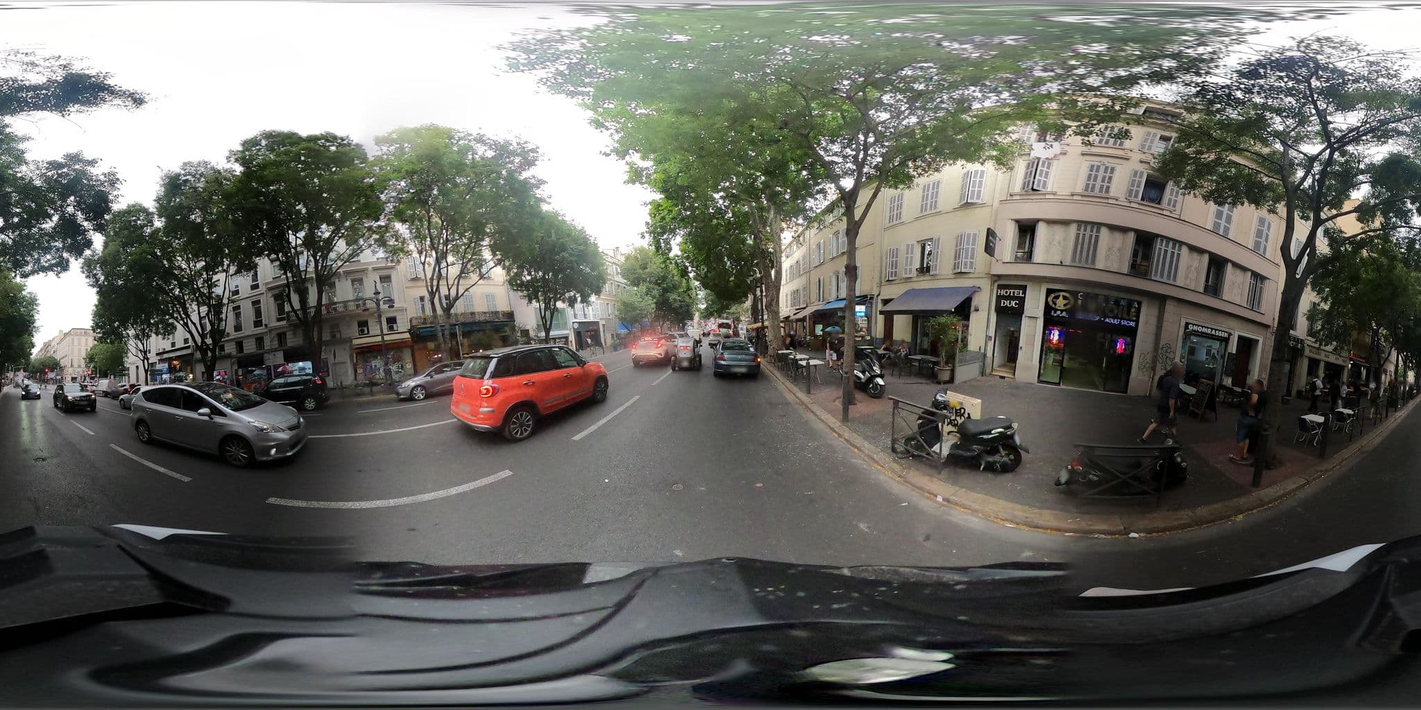 Street view near Hôtel Duc, Marseille — © simon_geovelo (CC BY-SA · Mapillary)