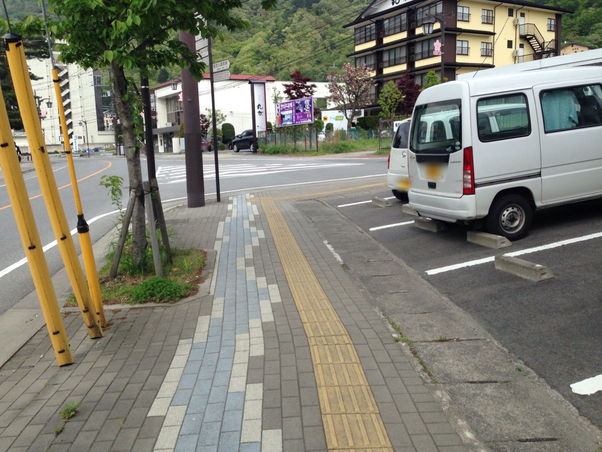 Street view near ペンション鬼怒川, Kinugawa Onsen — © nozon (CC BY-SA · Mapillary)