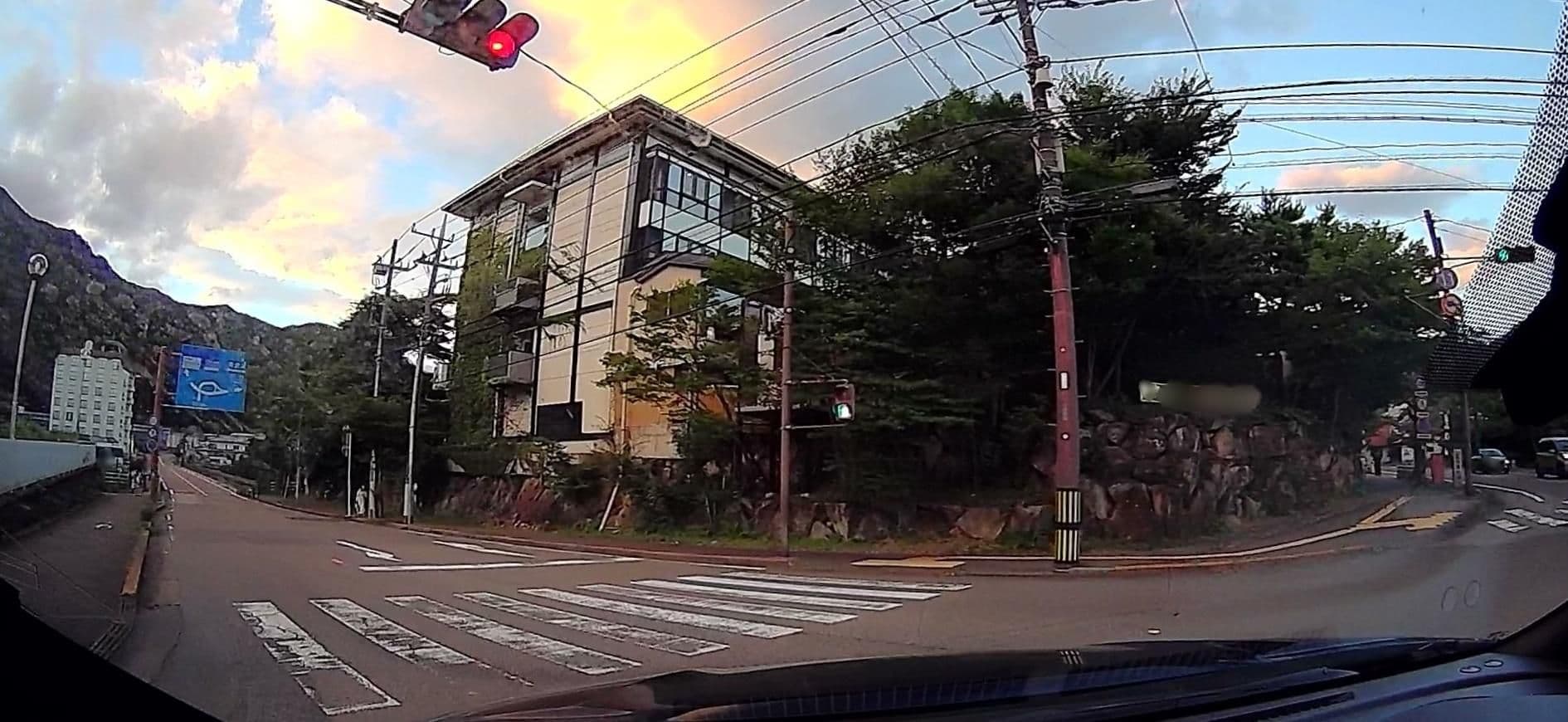 Street view near 鬼怒川パークホテルズ, Kinugawa Onsen — © irvinfly (CC BY-SA · Mapillary)