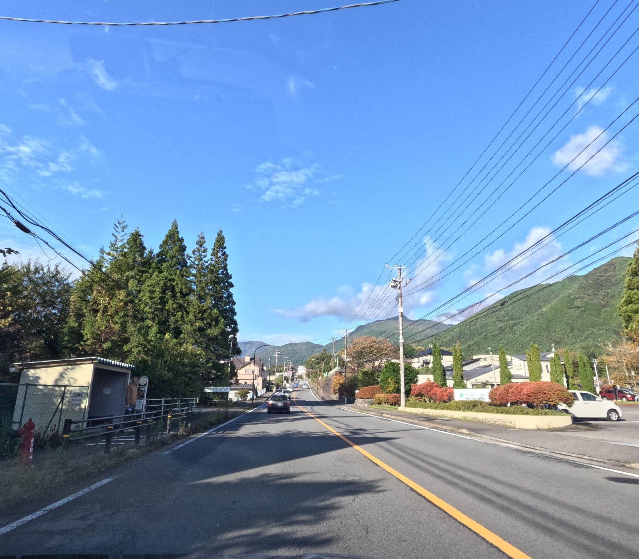 Street view near ホテルナチュラルガーデン日光, Nikkō — © rsnaru (CC BY-SA · Mapillary)