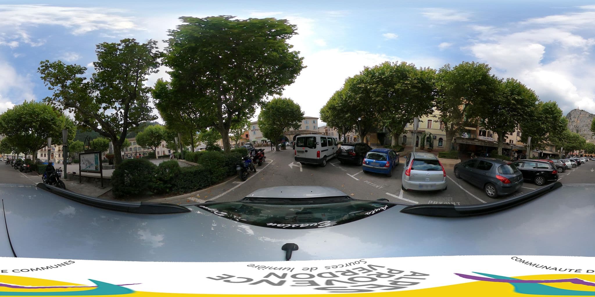 Street view near Auberge Bon Accueil, Annot — © germain83 (CC BY-SA · Mapillary)