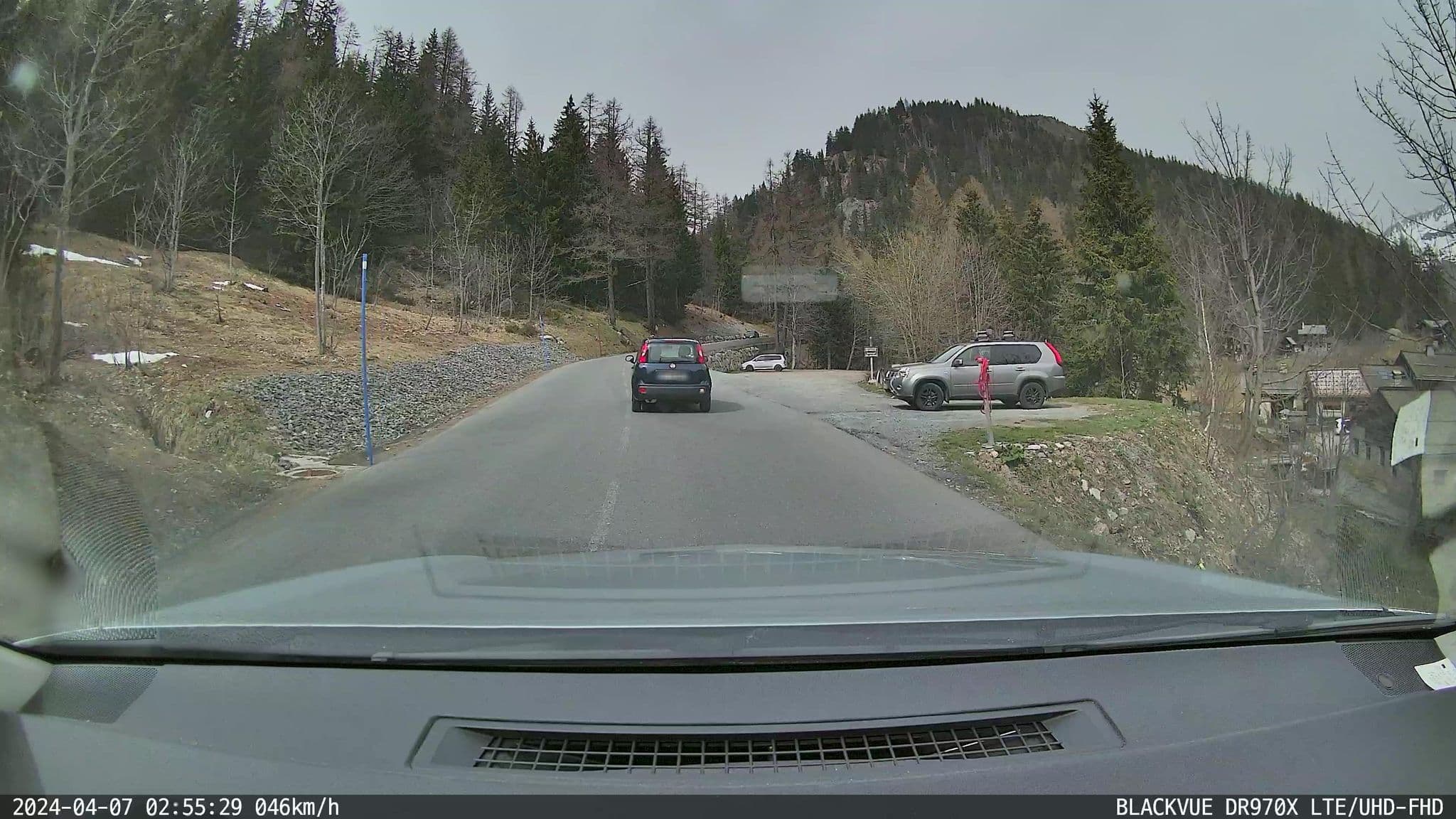 Street view near Boerne, Chamonix-Mont-Blanc — © ordinatous (CC BY-SA · Mapillary)