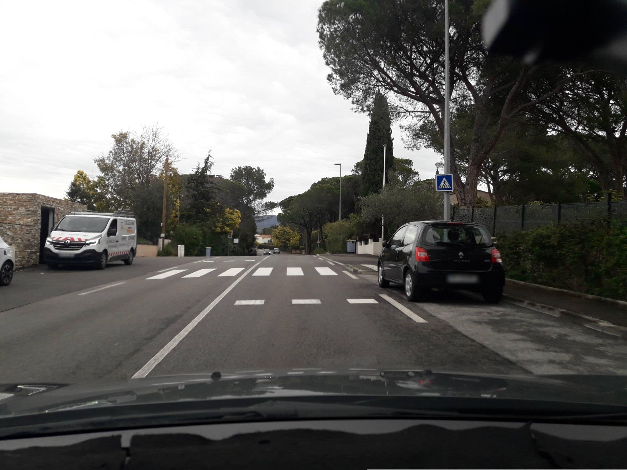 Street view near Le Confidentiel Hotel, Saint-Raphaël — © eric_s (CC BY-SA · Mapillary)