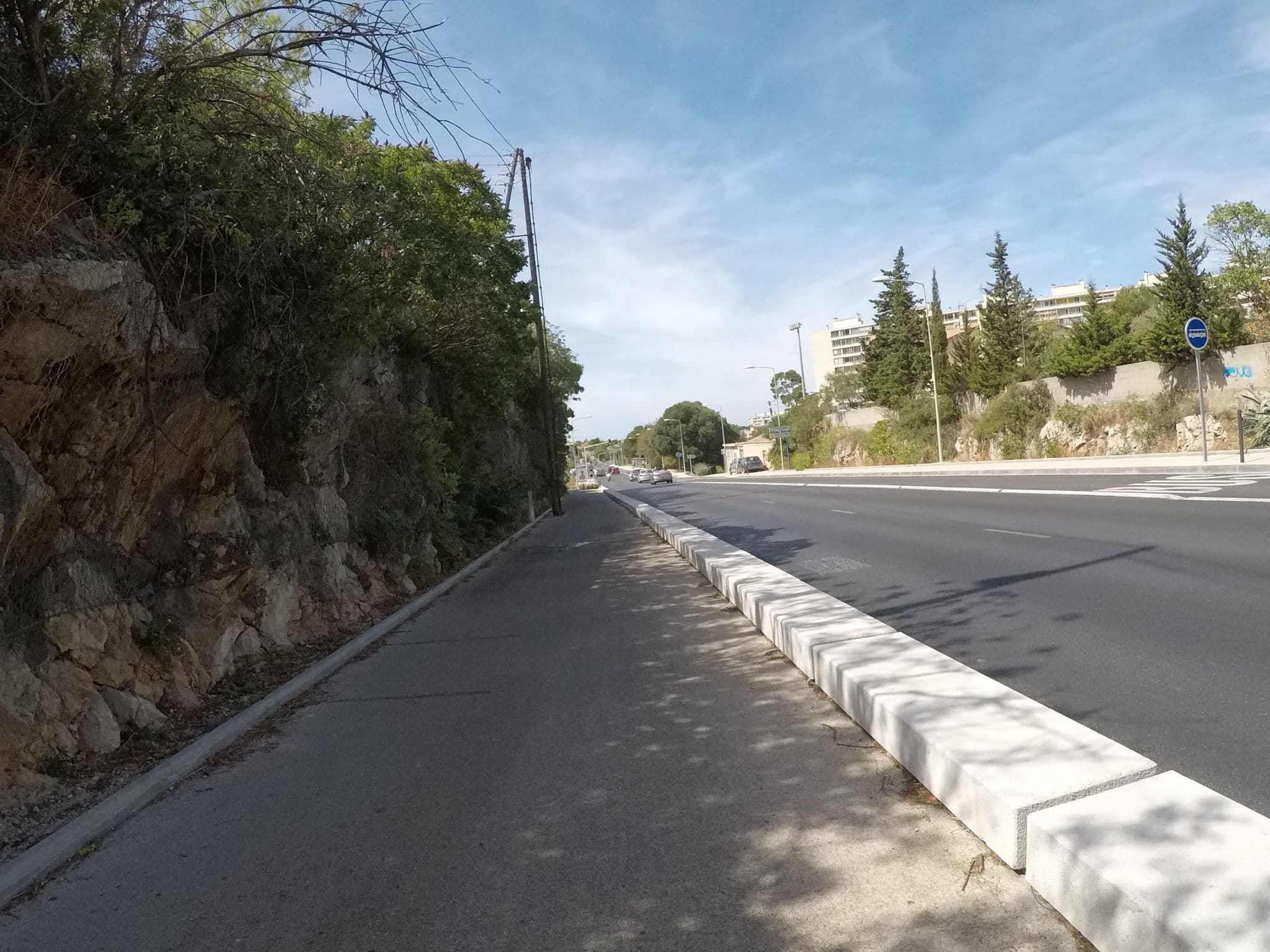 Street view near Hôtel Le Rocher, Le Redon — © xdu (CC BY-SA · Mapillary)