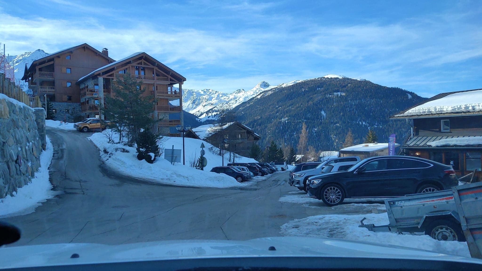 Street view near Le Petit Mont Blanc, Bourg-Saint-Maurice — © MatthieuF4FNE (CC BY-SA · Mapillary)